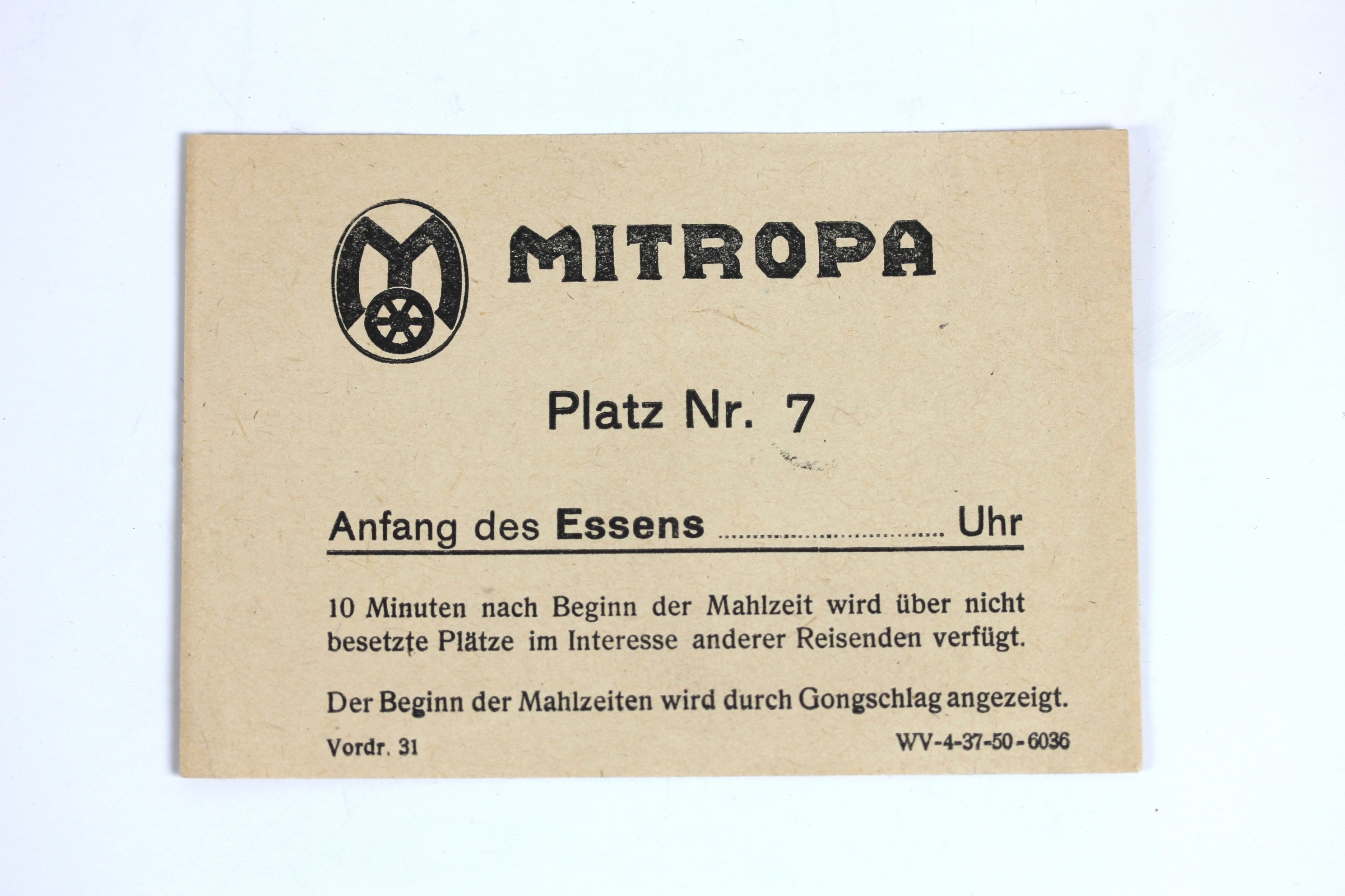 Platzreservierung für den Mitropa-Speisewagen (Museum Utopie und Alltag. Alltagskultur und Kunst aus der DDR CC BY-NC-SA)
