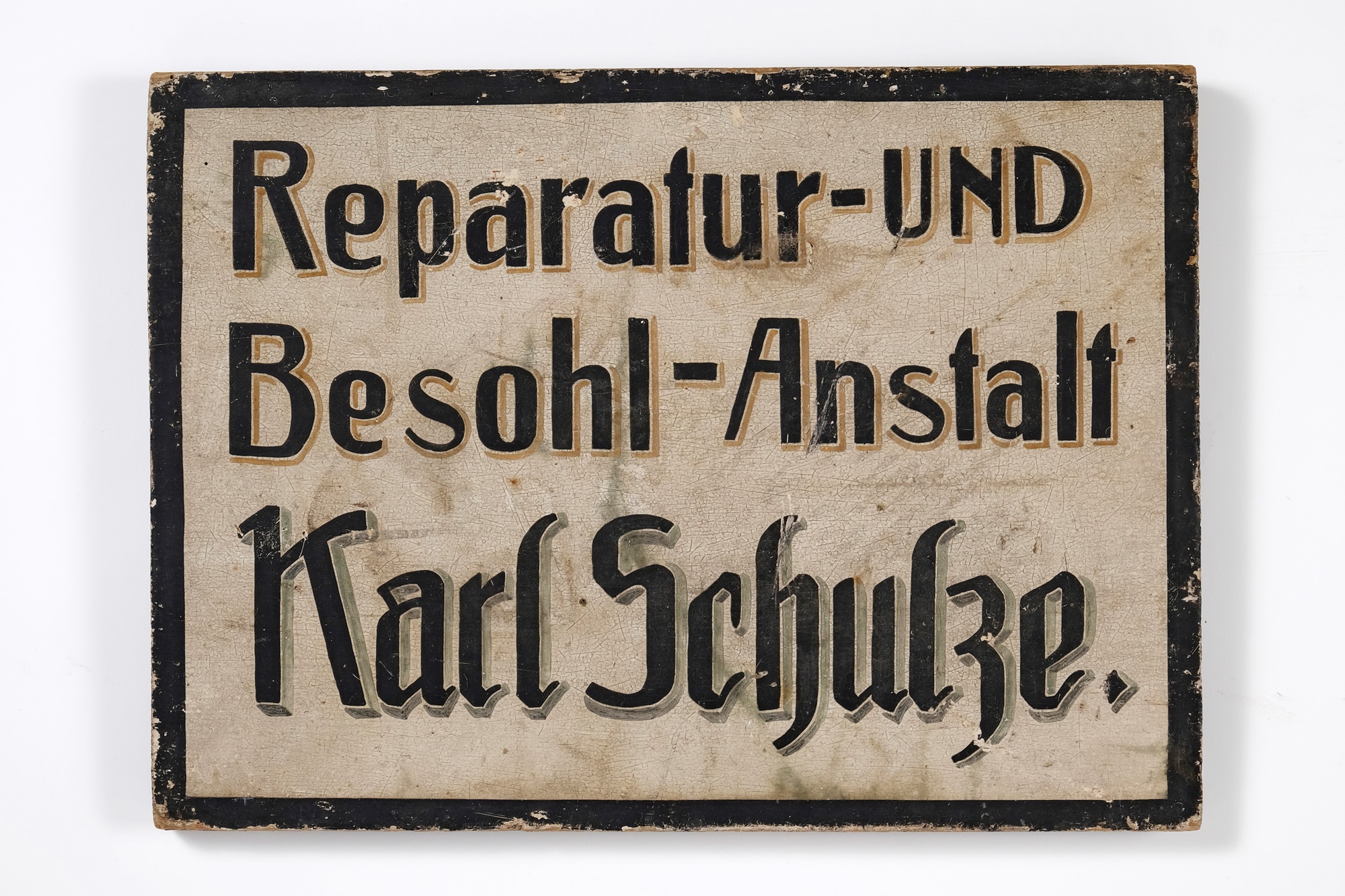Ladenschild Karl Schulze (Wegemuseum CC BY-SA)