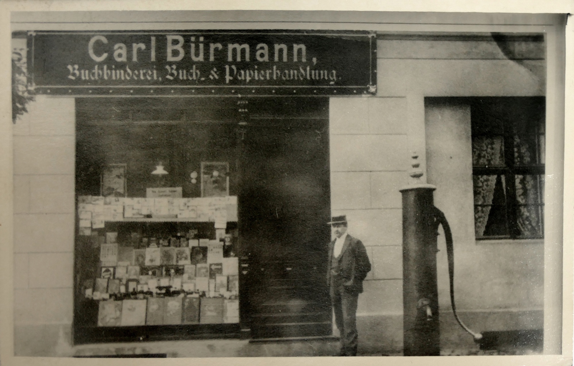 Foto des Geschäftes von C. Bürmann (Museum Fürstenwalde CC BY-NC-SA)