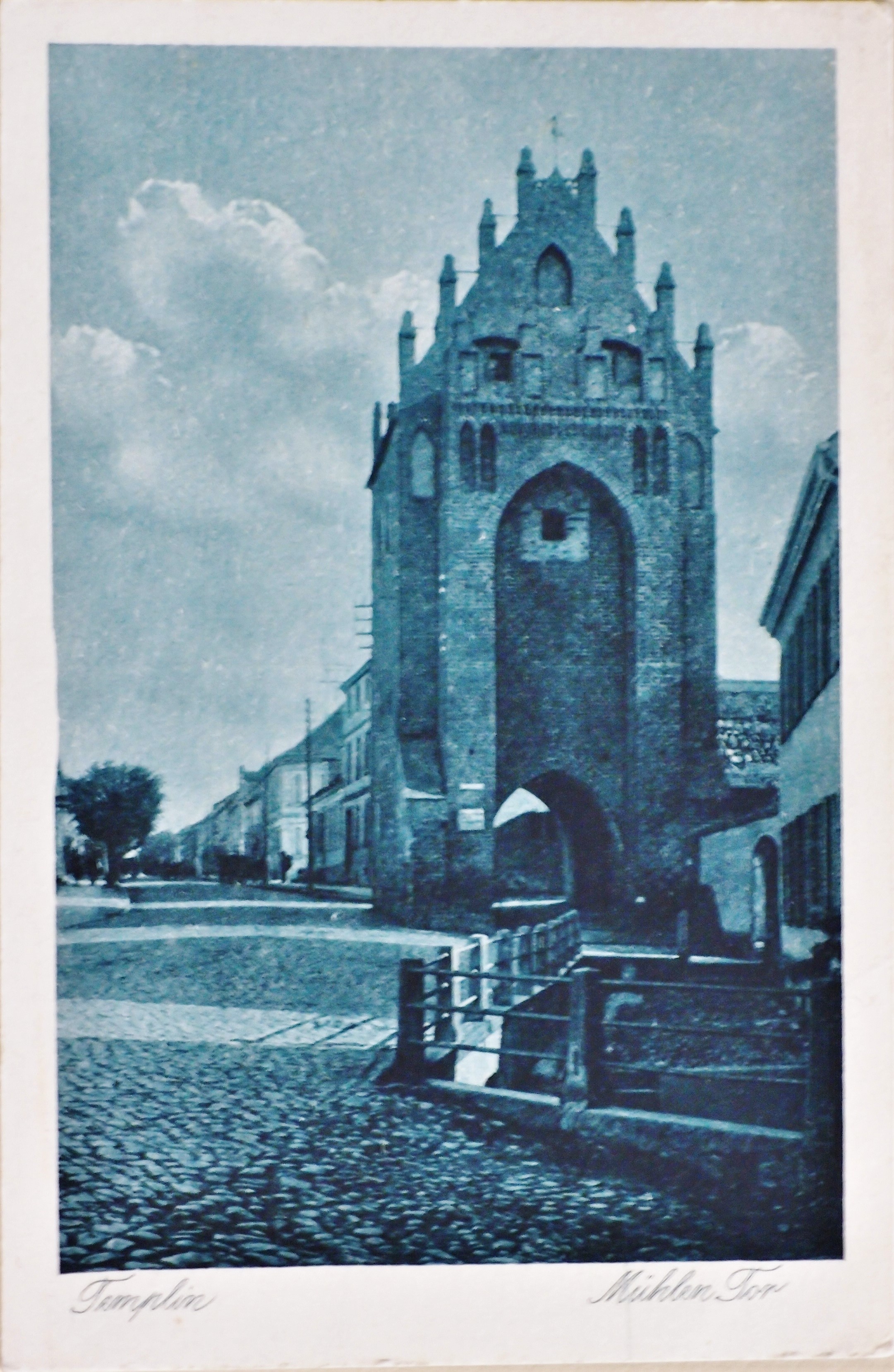 Ansichtskarte Mühlen Tor in Templin (Museum für Stadtgeschichte Templin CC BY-NC-SA)