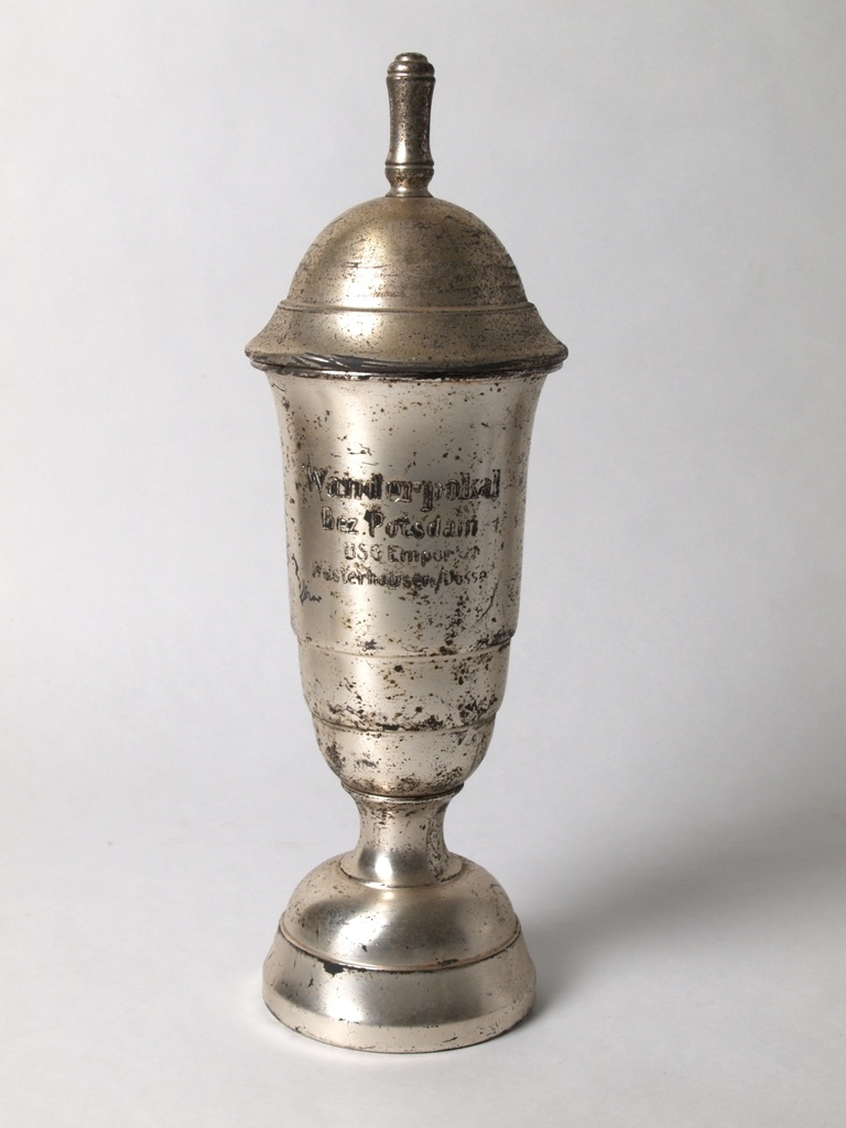 Pokal mit Deckel (Wegemuseum Wusterhausen/Dosse CC BY-NC-SA)