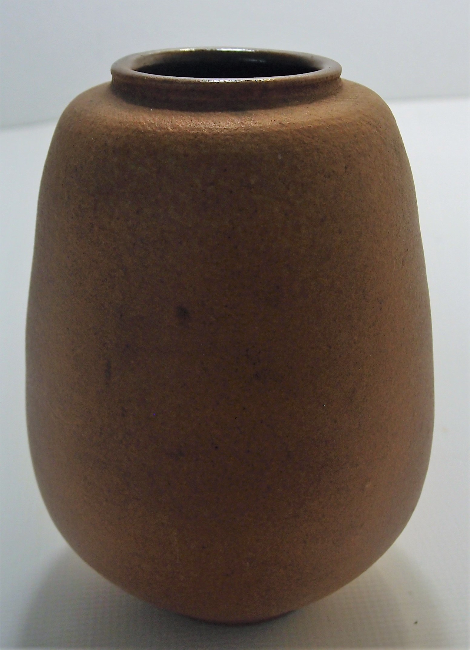 Braune Vase (Museum für Stadtgeschichte Templin CC BY-NC-SA)