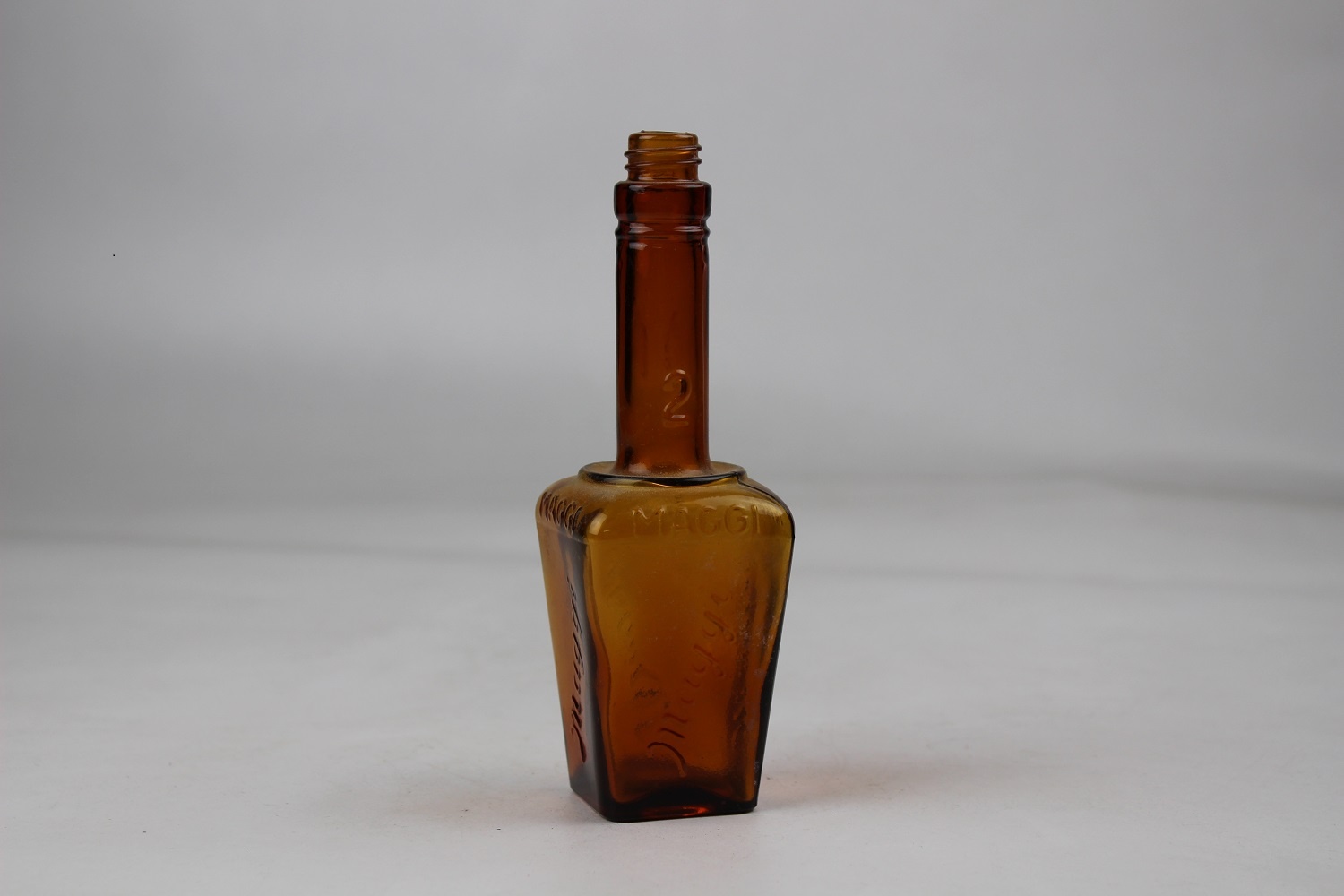 Maggi-Flasche (Museum Baruther Glashütte CC BY-NC-SA)