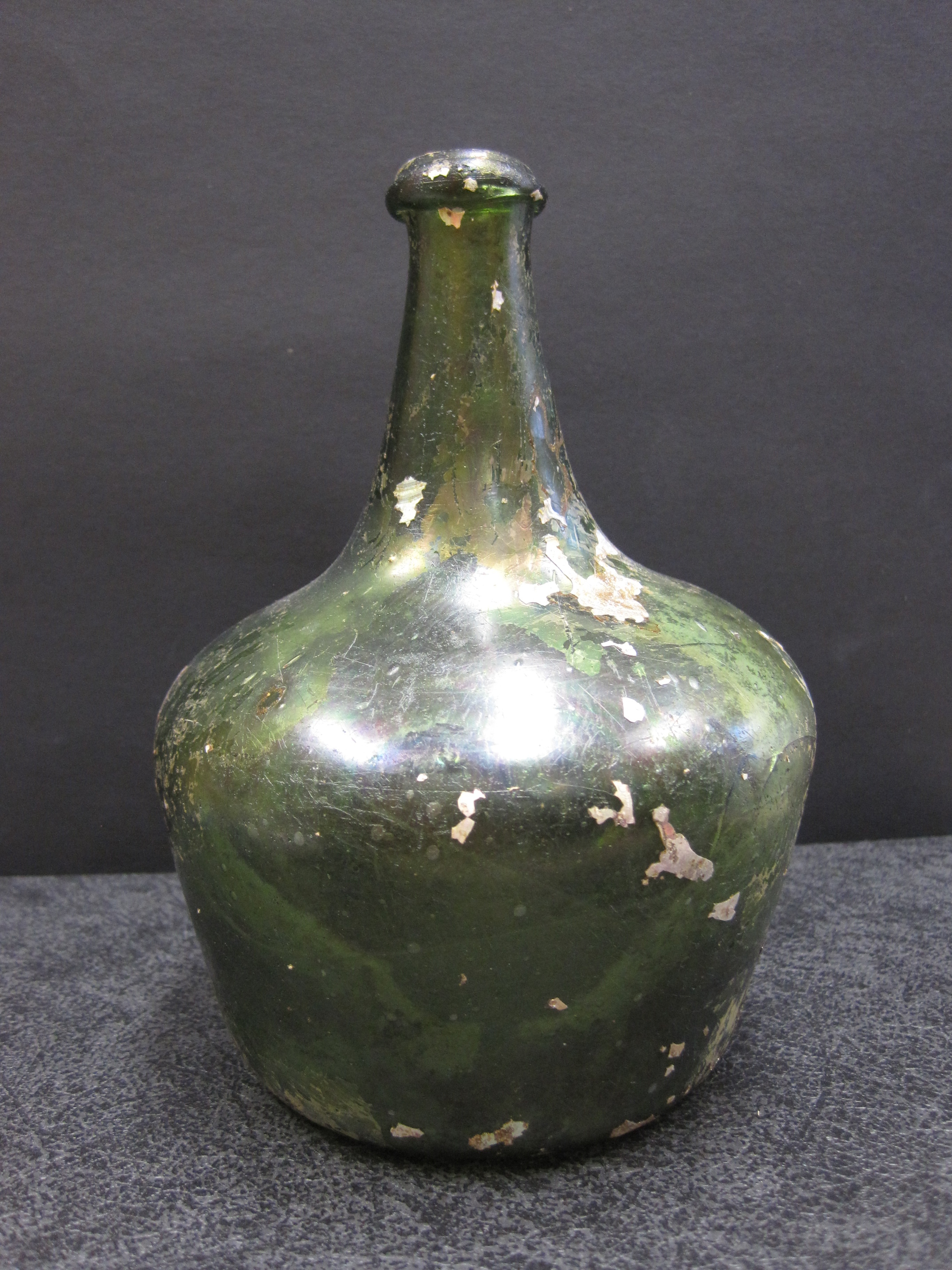 Flasche aus Waldglas (Potsdam Museum - Forum für Kunst und Geschichte CC BY-NC-SA)