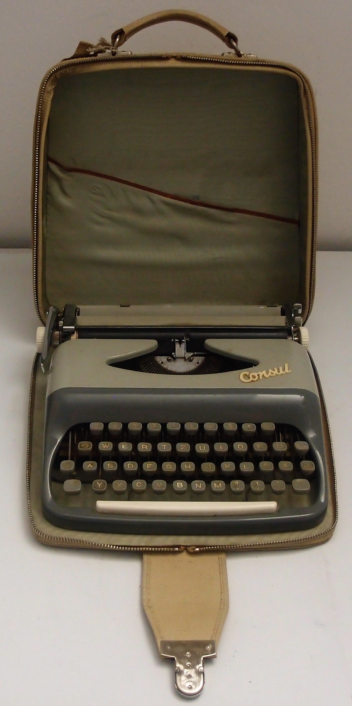 Reiseschreibmaschine Consul (Museum für Stadtgeschichte Templin CC BY-NC-SA)