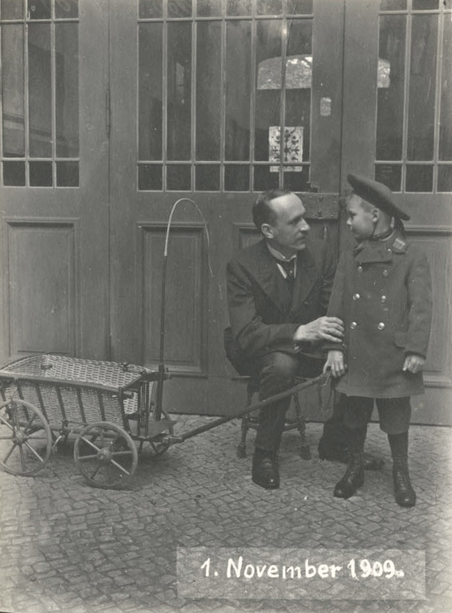 Karl Nürrenbach mit Sohn Kurt (Potsdam Museum - Forum für Kunst und Geschichte CC BY-NC-SA)