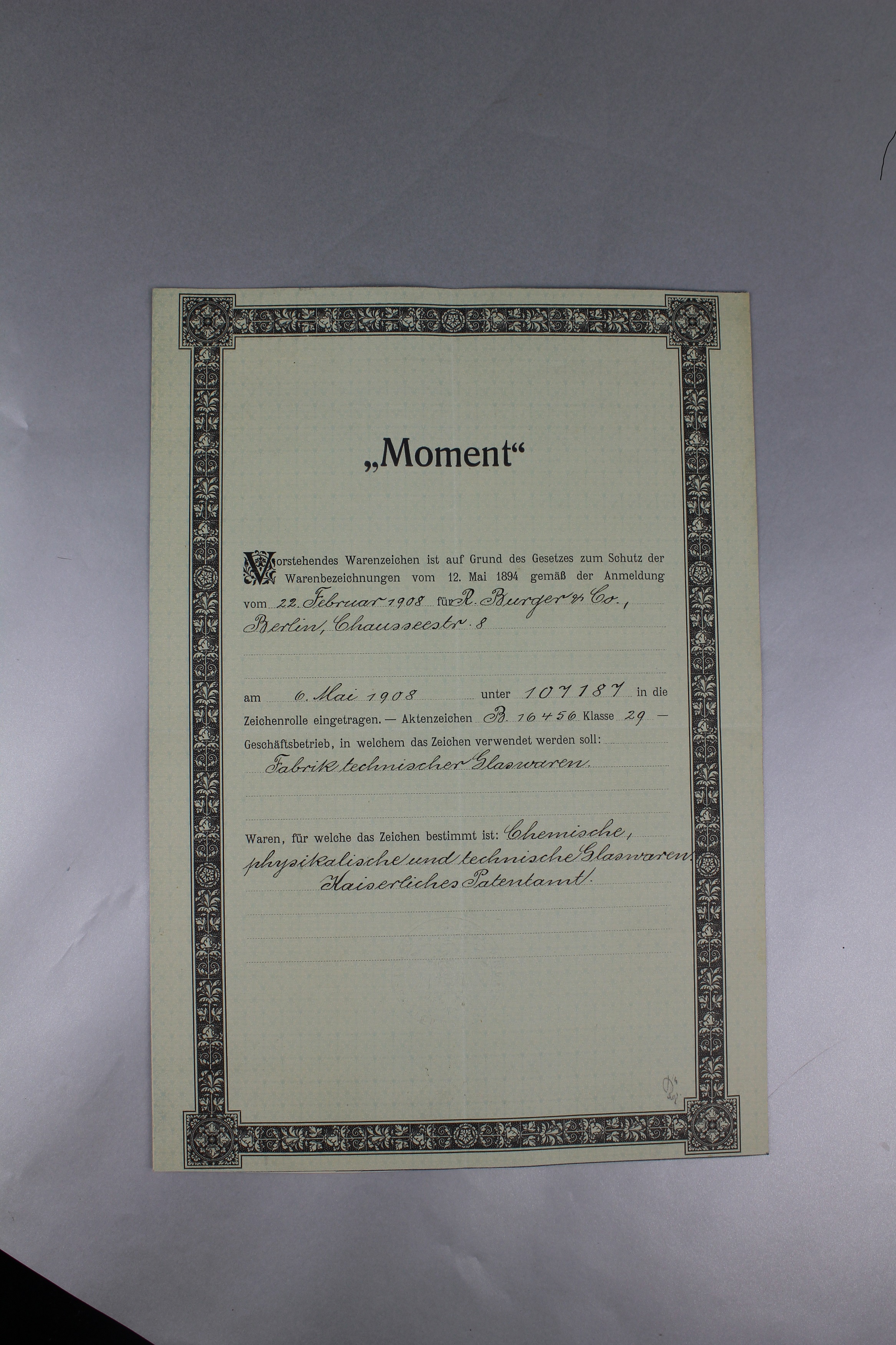 Urkunde Warenzeichen Moment (Museum Baruther Glashütte CC BY-NC-SA)