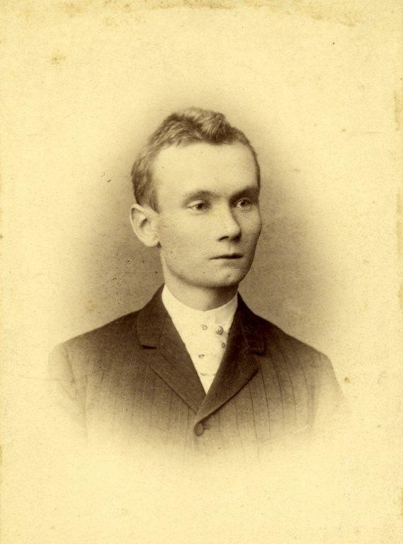 Foto-Portrait von Reinhold Burger (Museum Baruther Glashütte CC BY-NC-SA)