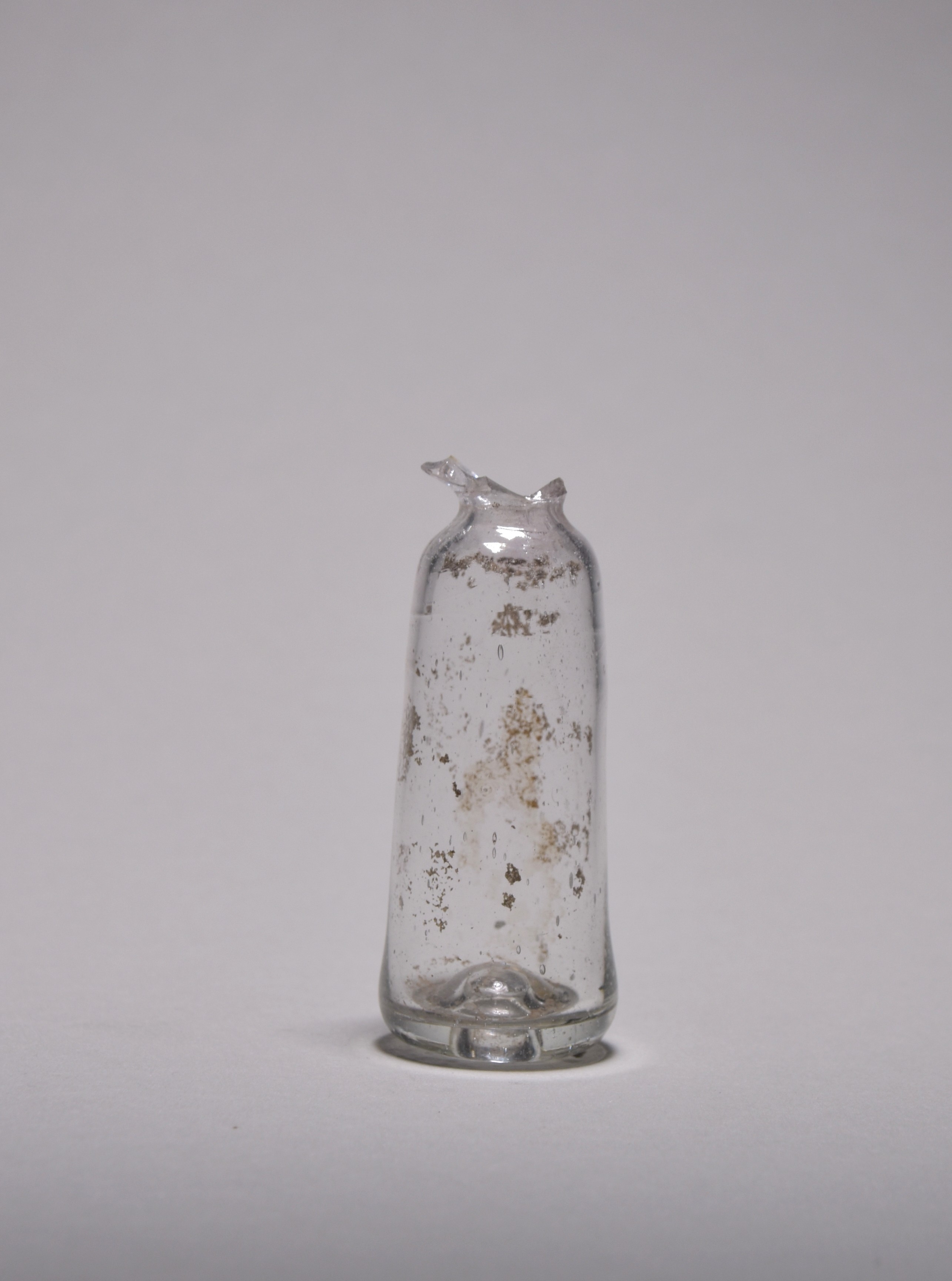 Fragment eines kleinen Fläschchens (Museum Viadrina Frankfurt/Oder CC BY-NC-SA)