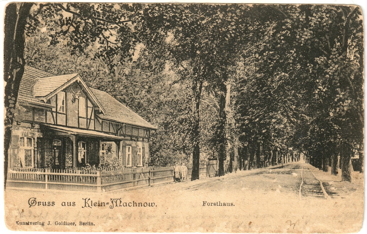 Klein-Machnow, Forsthaus (s/w) (Heimatmuseum Stadt Teltow CC BY-NC-SA)