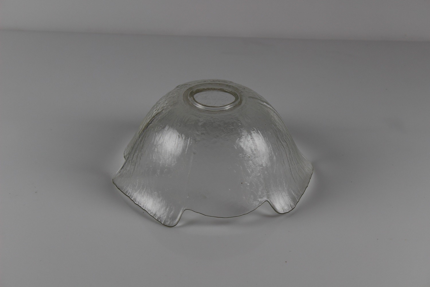Lampenschirm Klarglas, in sich gemustert (Museum Baruther Glashütte CC BY-NC-SA)