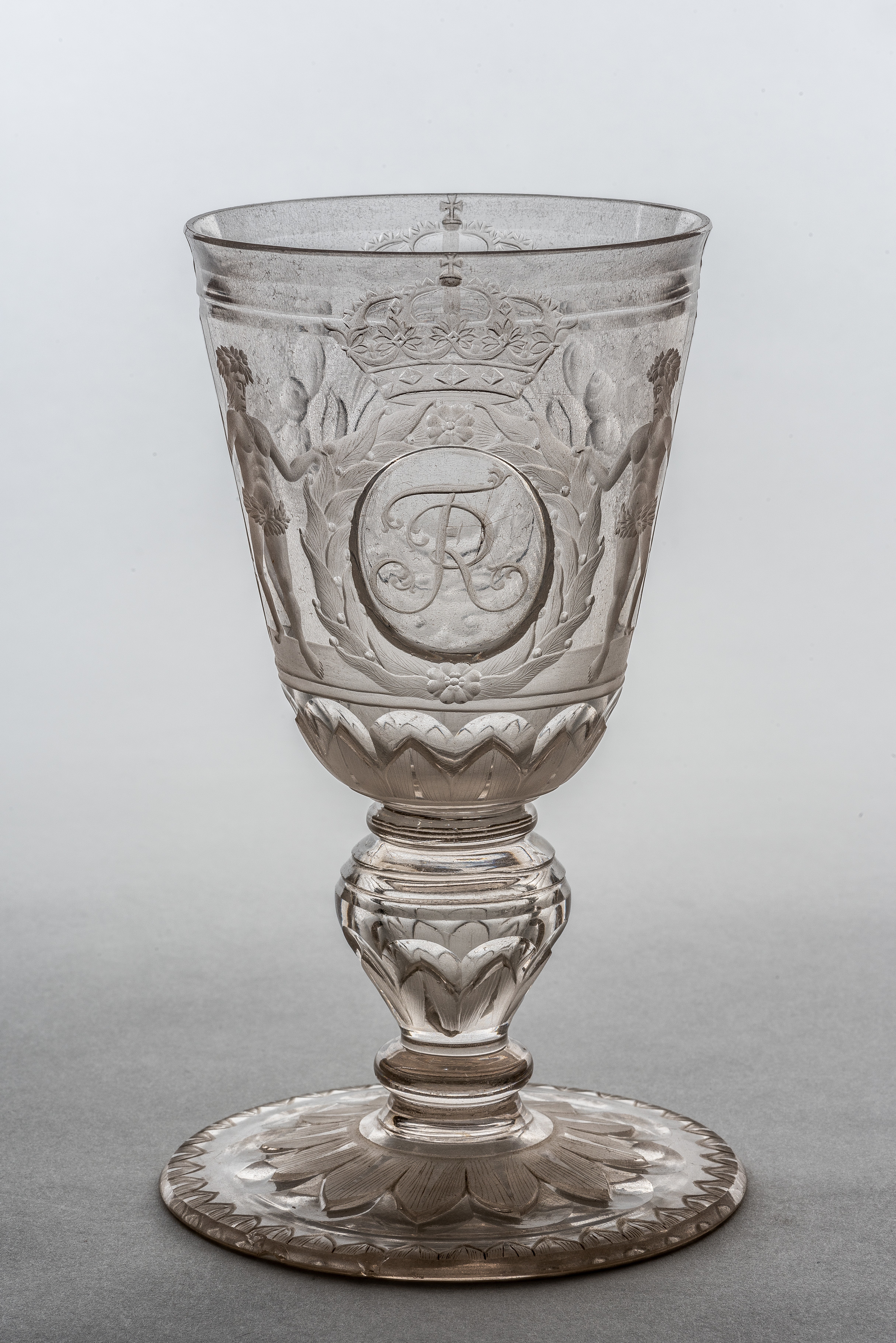 Pokal mit dem Monogramm Friedrichs I., XIII 875. (Stiftung Preußische Schlösser und Gärten Berlin-Brandenburg CC BY-NC-SA)