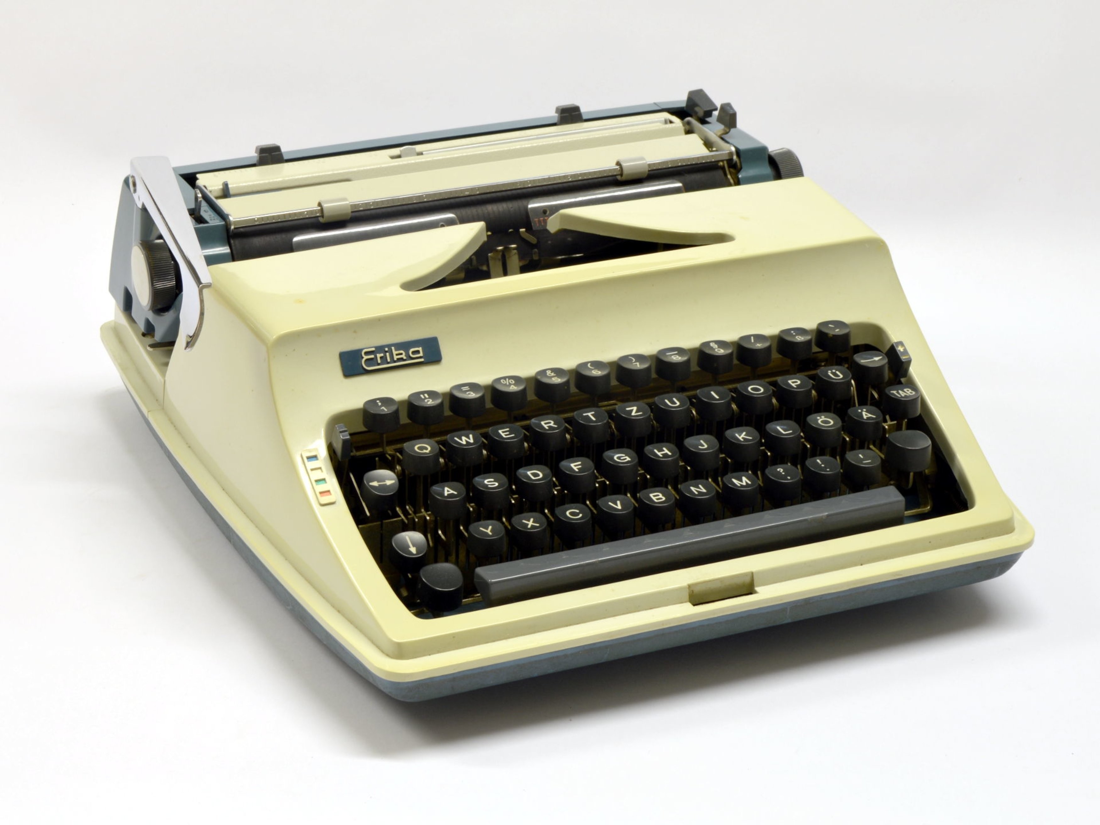 Schreibmaschine - Erika (Museumsfabrik Pritzwalk CC BY-NC-SA)