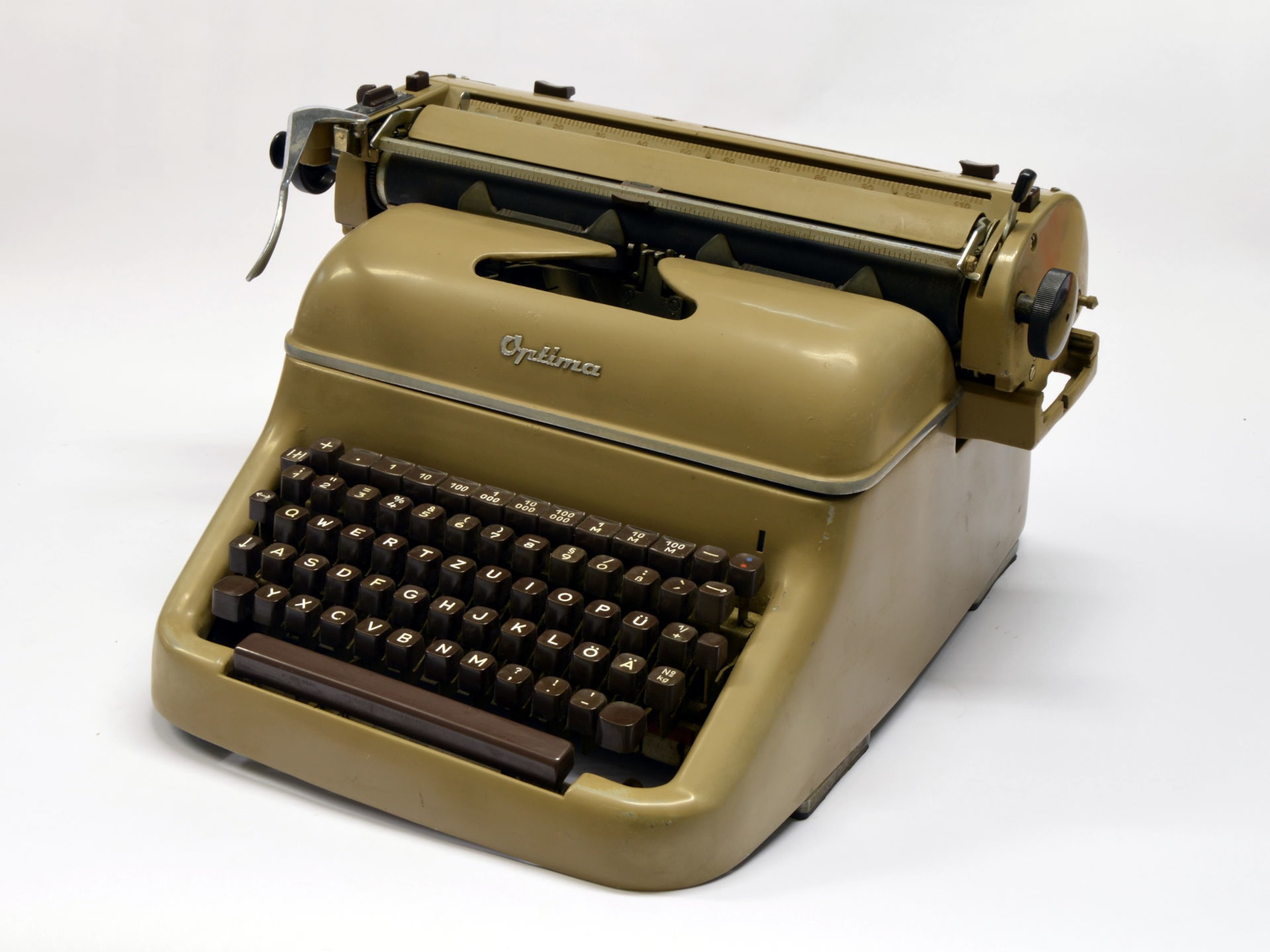 Schreibmaschine Optima M12 (Museumsfabrik Pritzwalk CC BY-NC-SA)