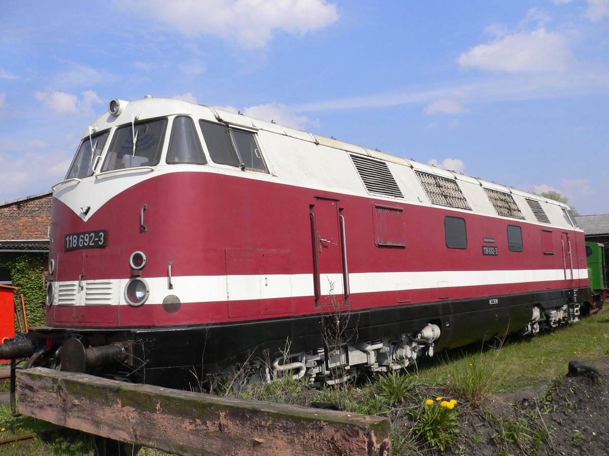 Diesellokomotive 118 692-3 (Historischer Lokschuppen Wittenberge RR-F)