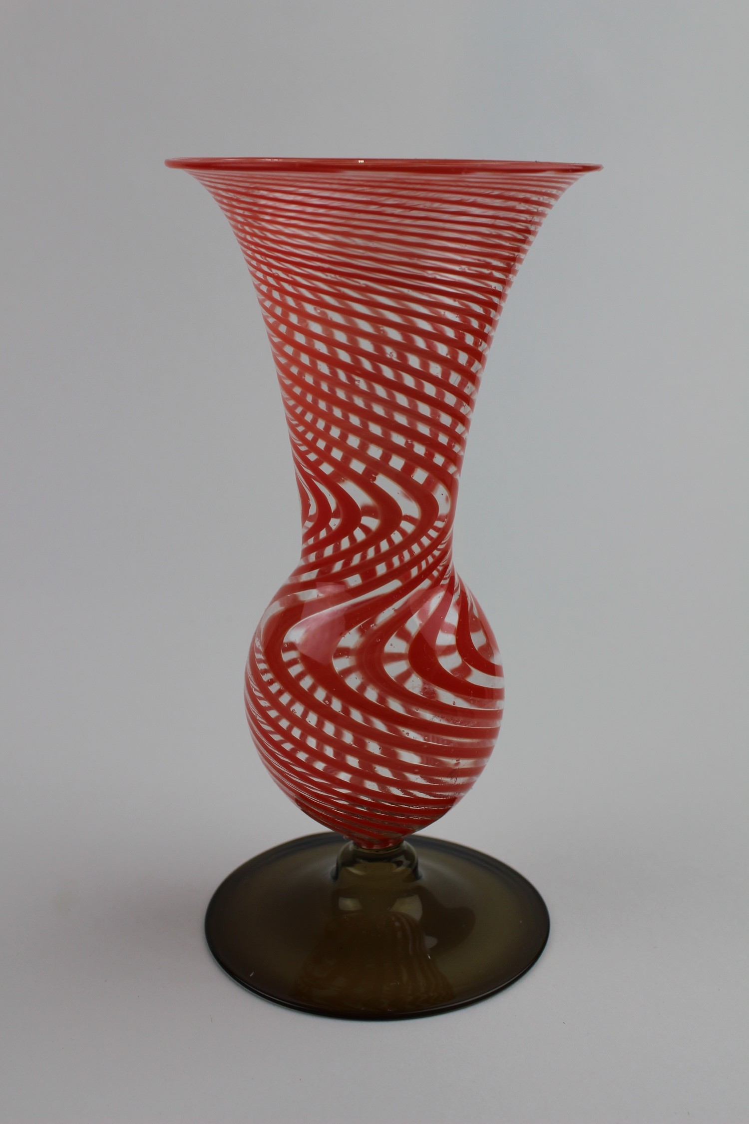 Mehrfarbige Vase (Museum Baruther Glashütte CC BY-NC-SA)