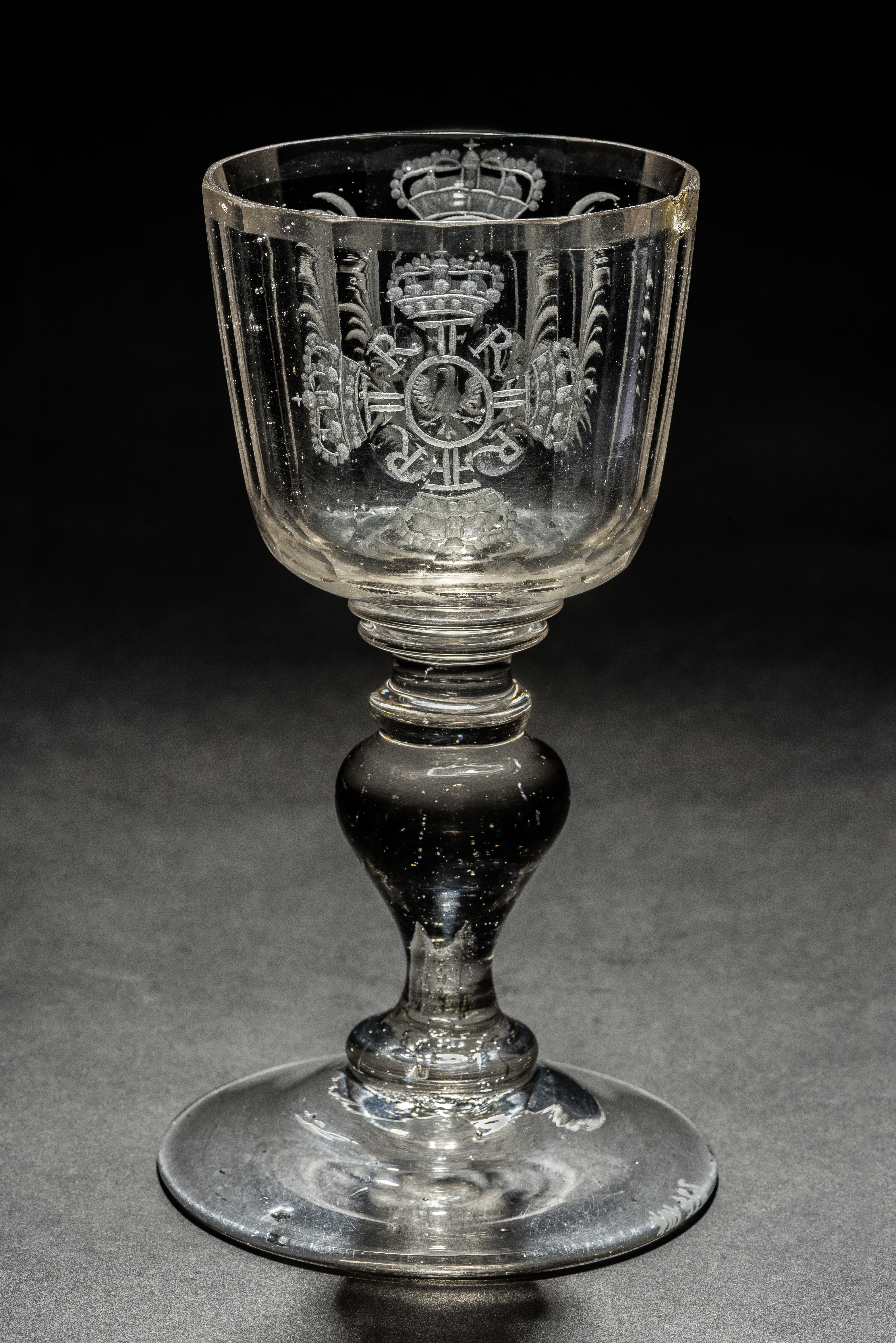 Pokal mit Radmonogramm, XIII 762. (Stiftung Preußische Schlösser und Gärten Berlin-Brandenburg CC BY-NC-SA)