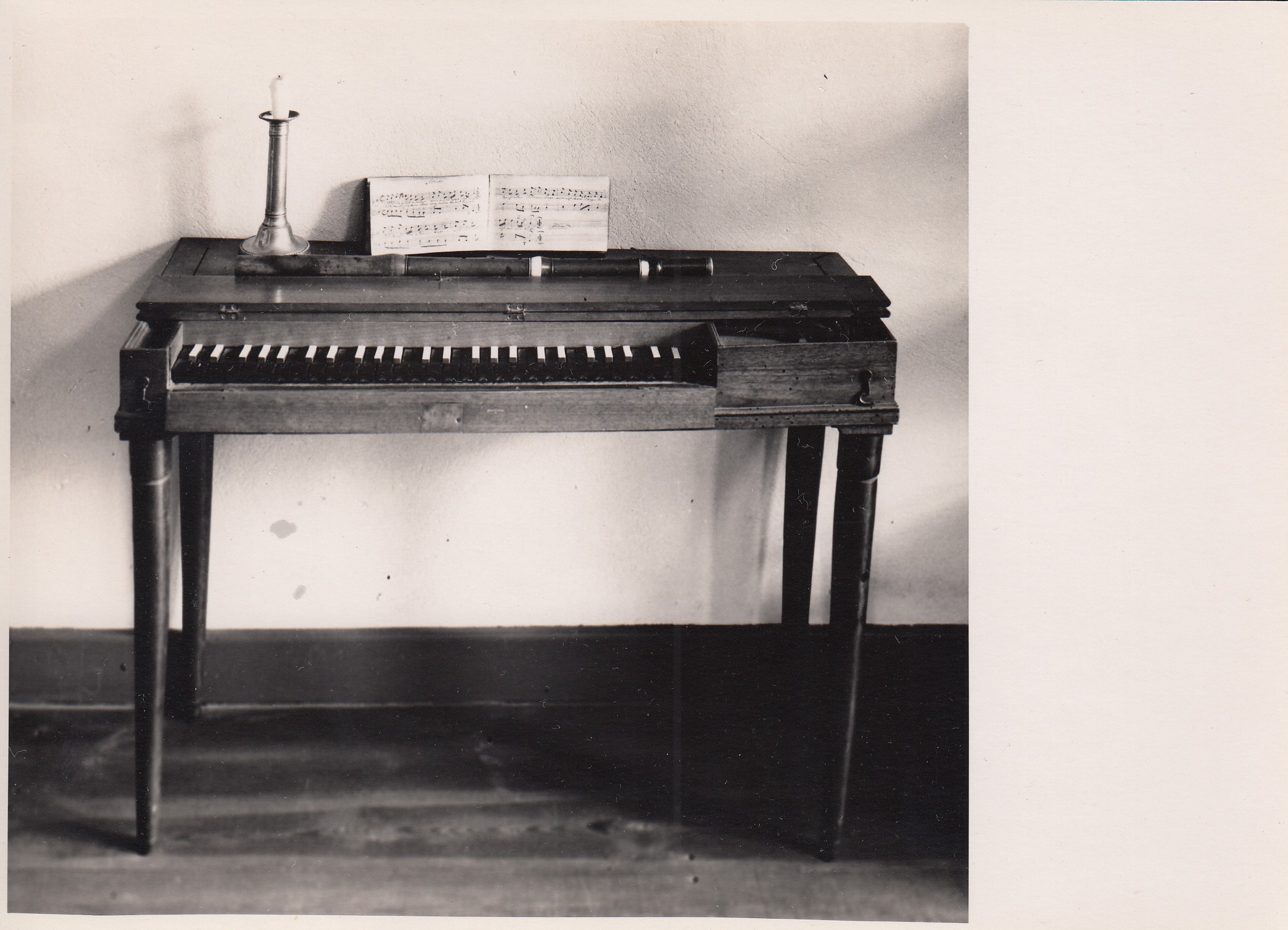 108: Klavier (Albert-Heyde-Stiftung CC BY-NC-SA)