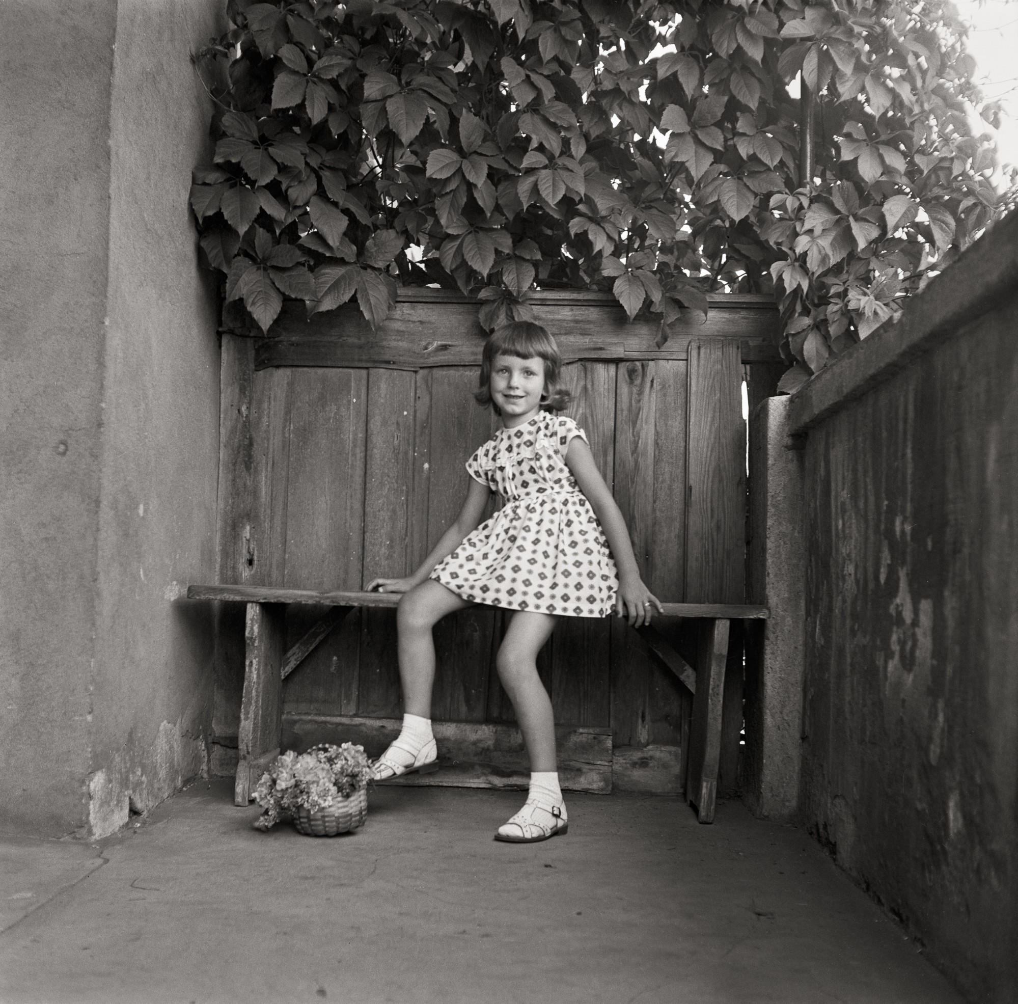 Fotografie eines Mädchen in der Frankfurter Straße (Müllroser Heimatmuseum im Haus des Gastes CC BY-NC-SA)