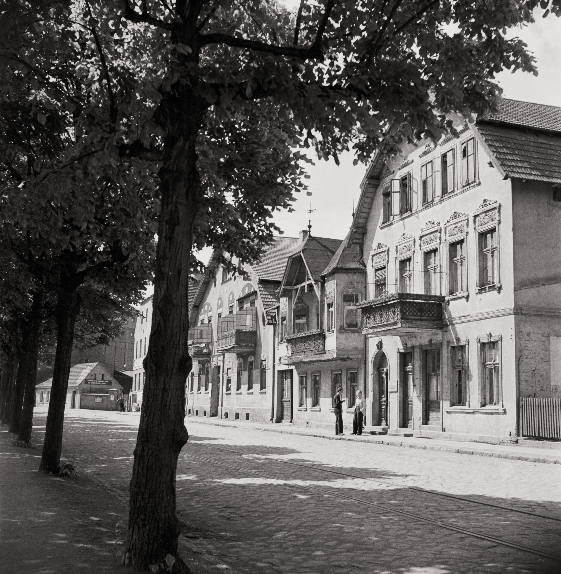 Fotografie von Häusern an der Seeallee (Müllroser Heimatmuseum im Haus des Gastes CC BY-NC-SA)