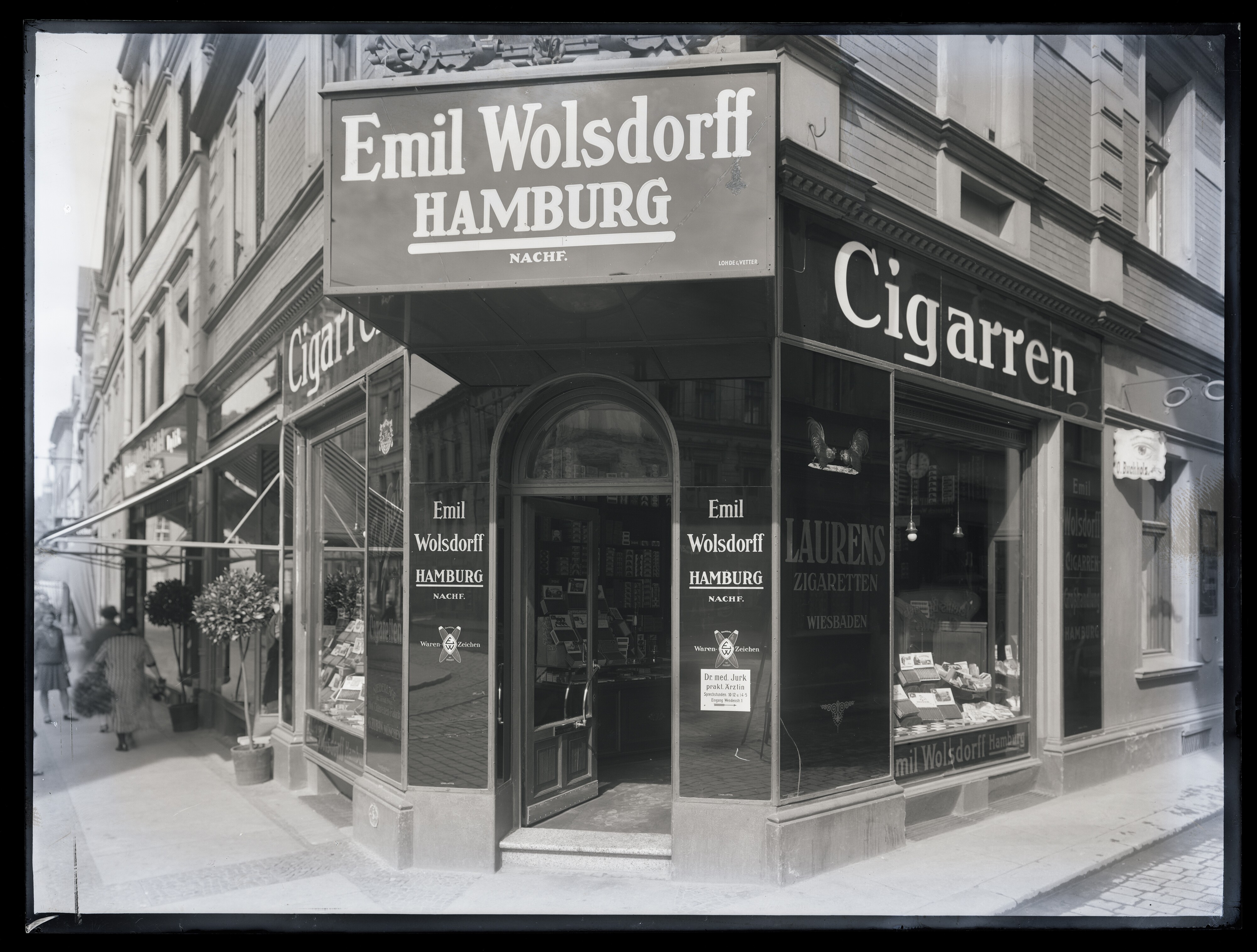 "Cigarren Emil Wolsdorff Hamburg Nachf." in Cottbus (Stadtmuseum Cottbus CC BY-NC-SA)