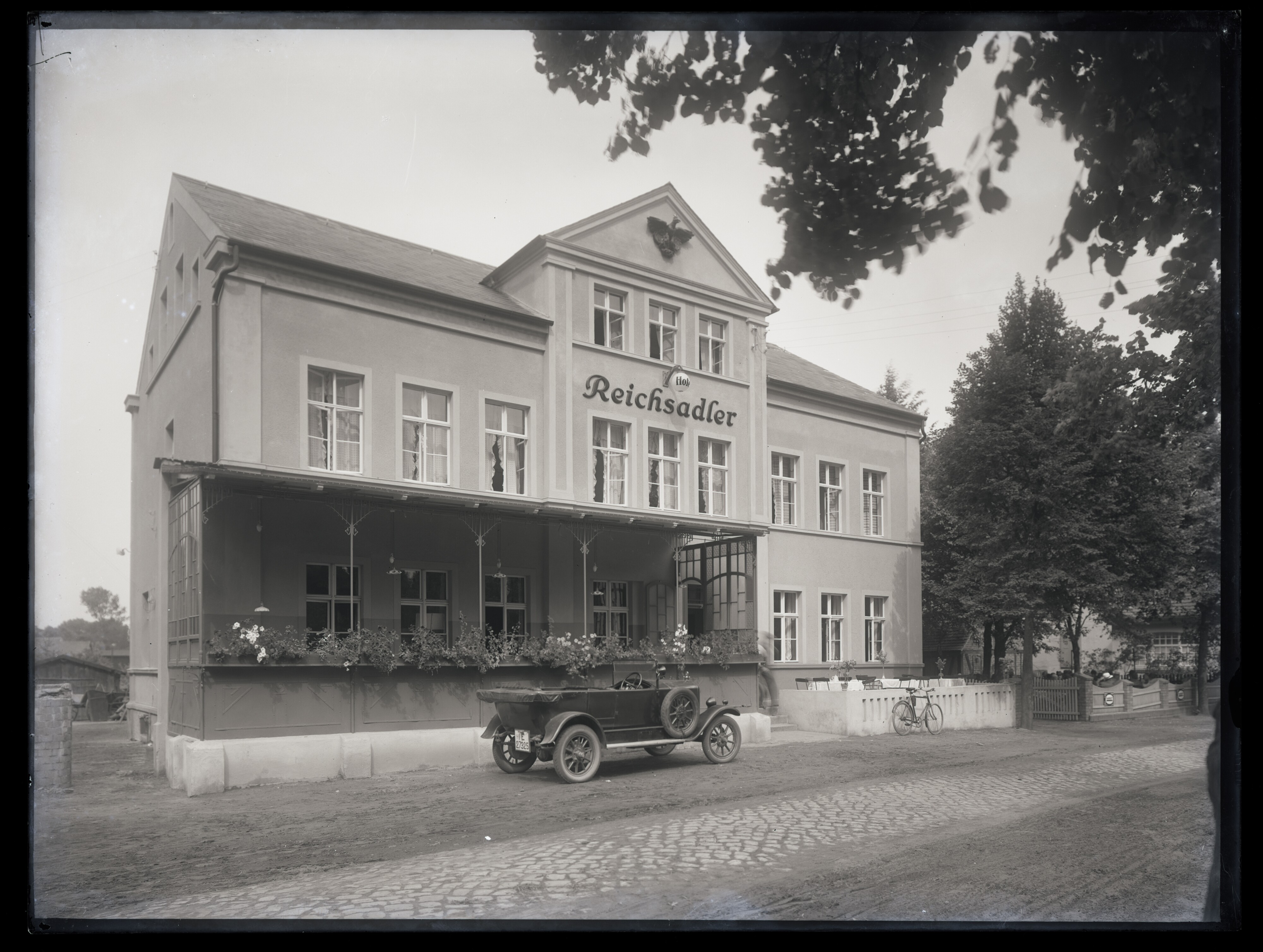 Außenansicht Hotel "Reichsadler" in Burg (Stadtmuseum Cottbus CC BY-NC-SA)