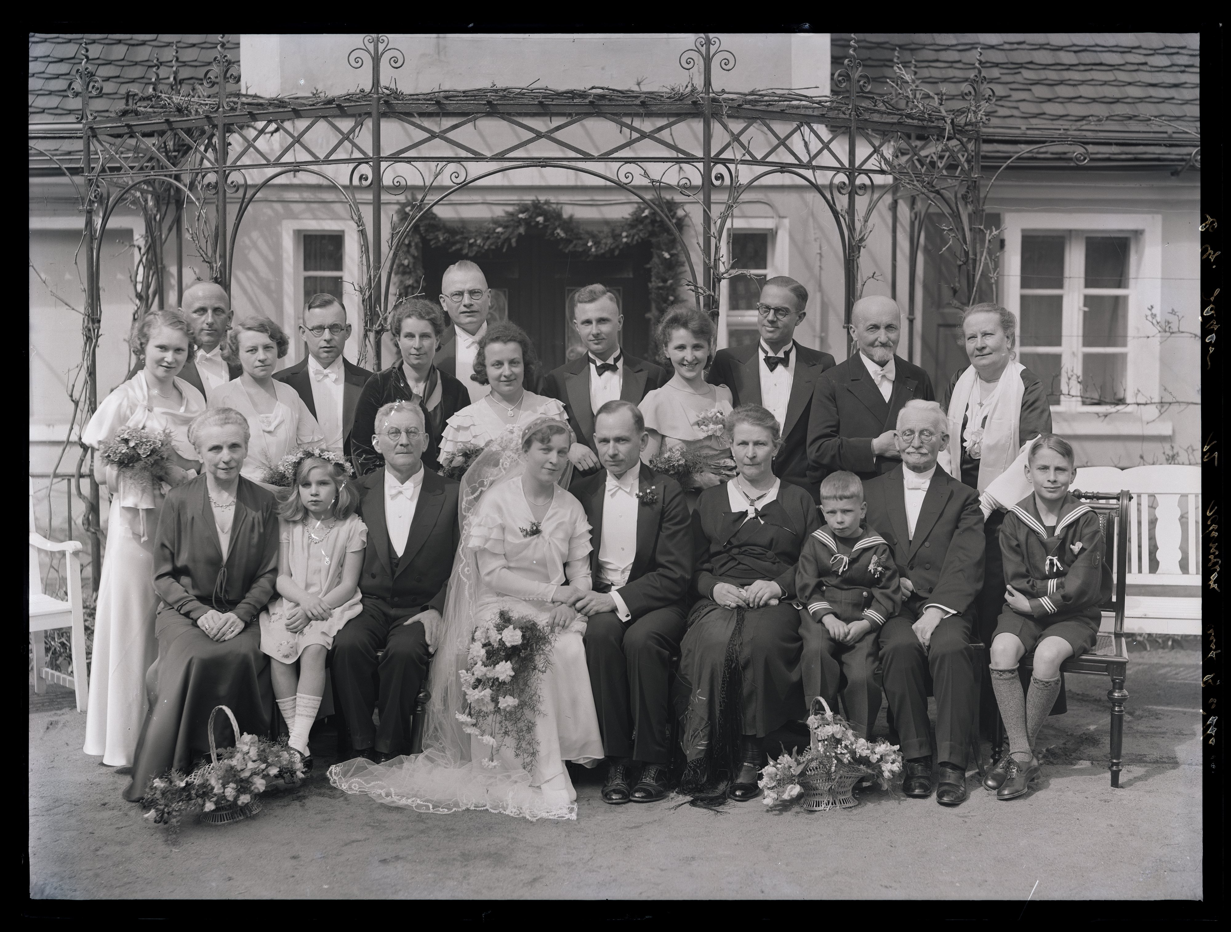 Hochzeitsfoto der Familie C. G. Jäger (Stadtmuseum Cottbus CC BY-NC-SA)