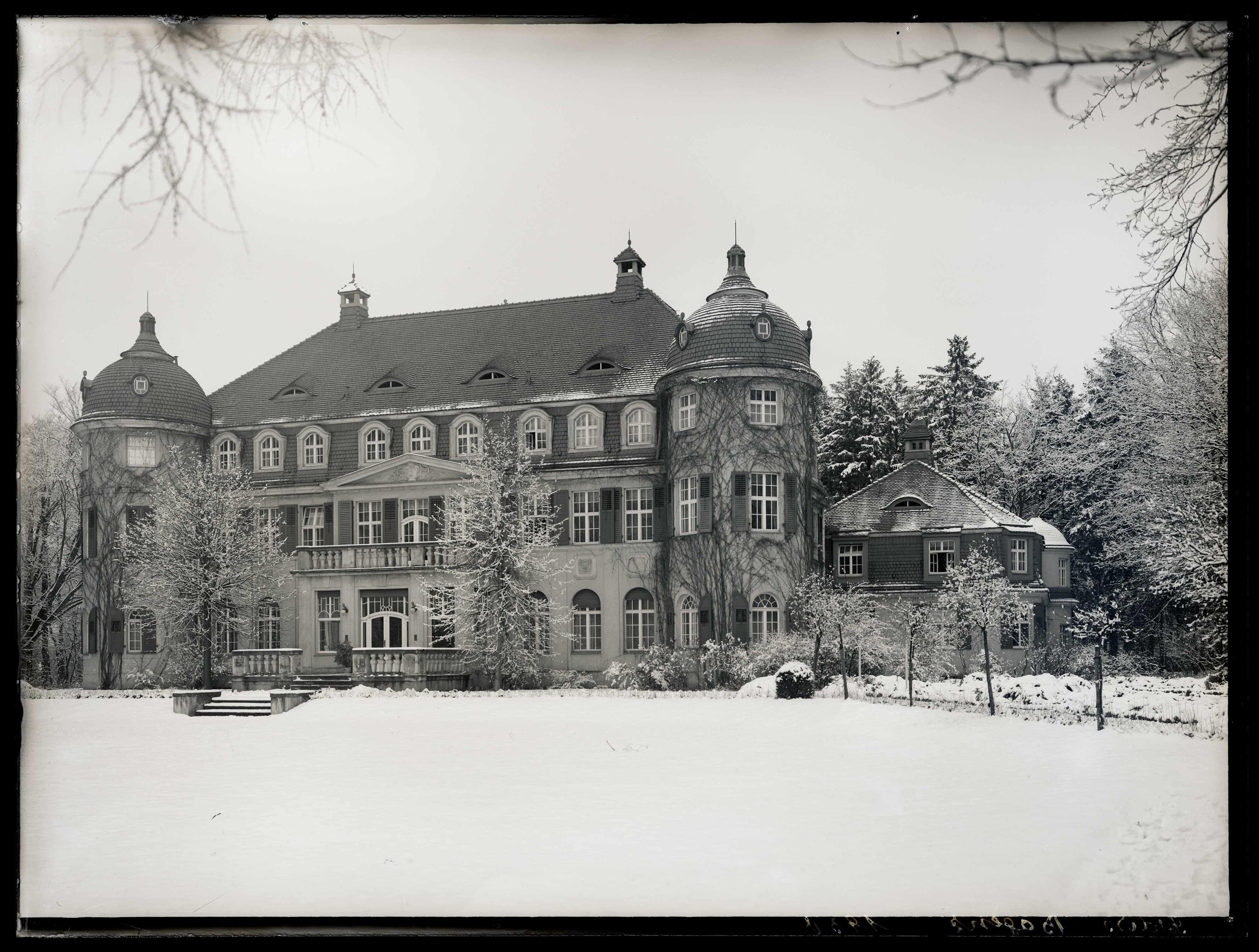Schloss Bagenz - Winterliche Außenansicht (Stadtmuseum Cottbus CC BY-NC-SA)
