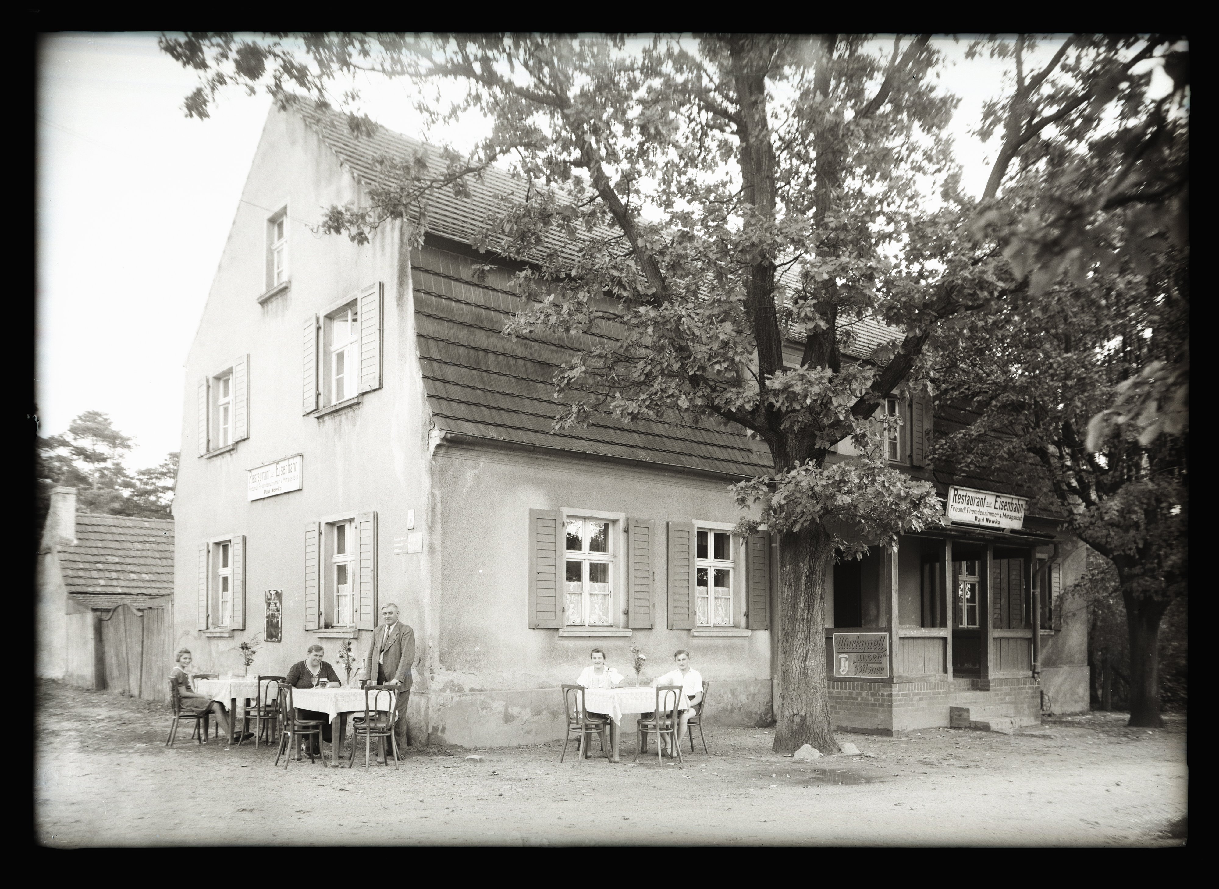 "Restaurant zur Eisenbahn" (Stadtmuseum Cottbus CC BY-NC-SA)