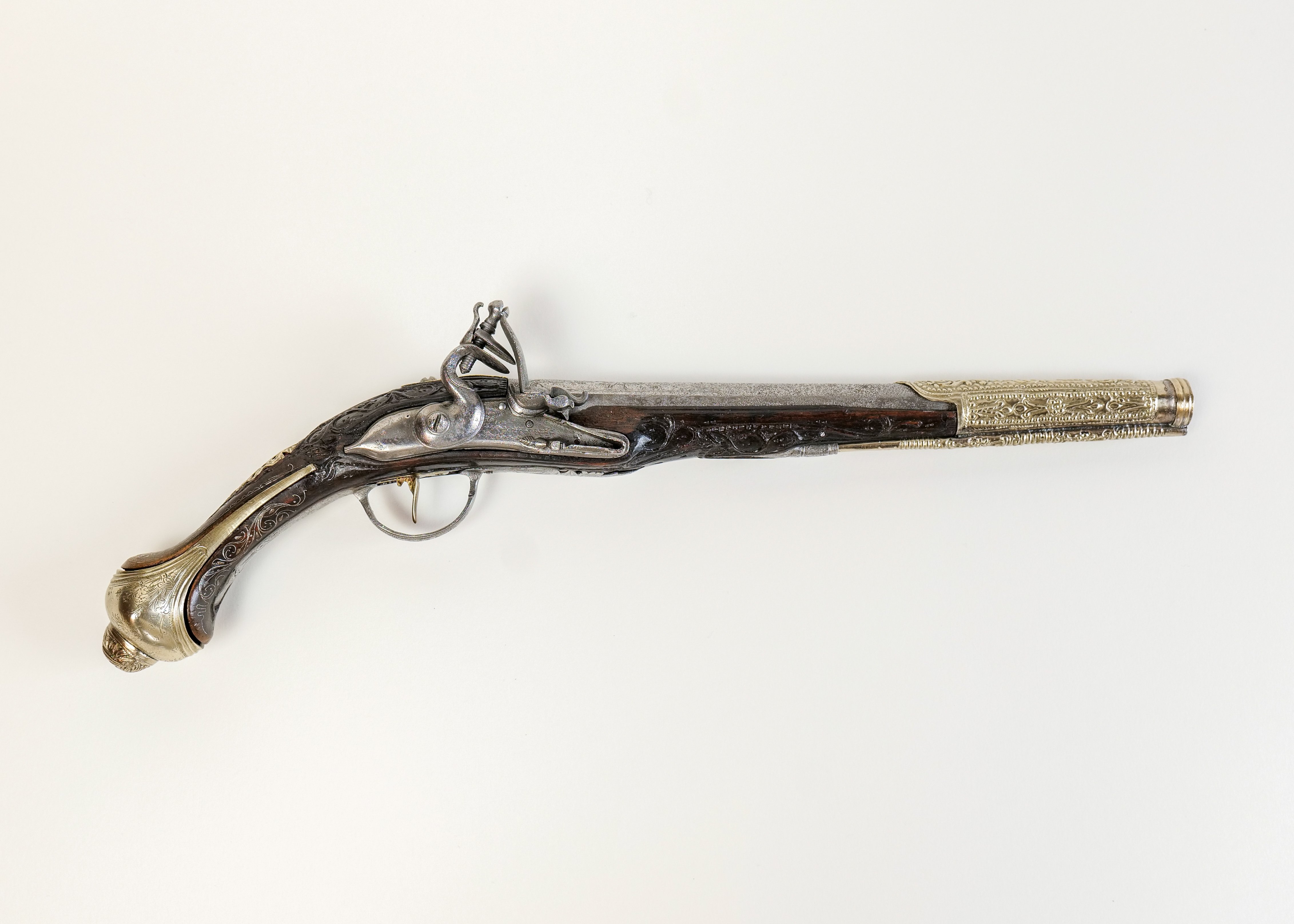 Reiterpistole mit Silberbeschlägen (Stiftung Fürst-Pückler-Museum Park und Schloss Branitz CC BY-NC-SA)