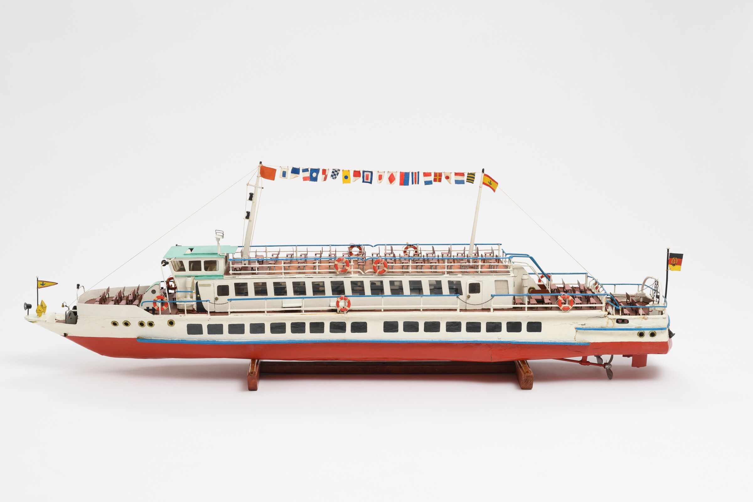 Modell Fahrgastschiff SANSSOUCI (Binnenschifffahrts-Museum Oderberg CC BY-NC-SA)