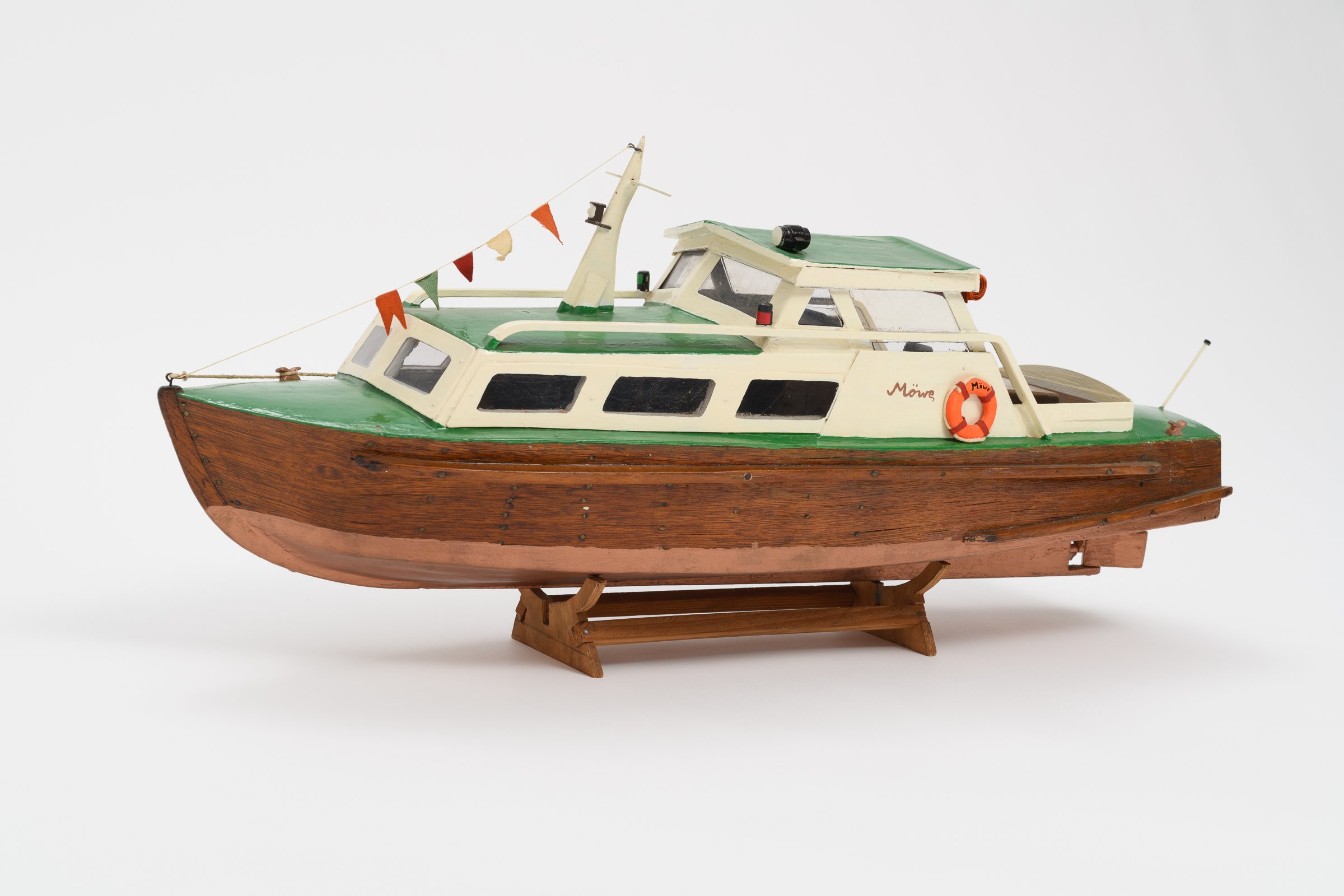 Modell Sportboot MÖVE (Binnenschifffahrts-Museum Oderberg CC BY-NC-SA)