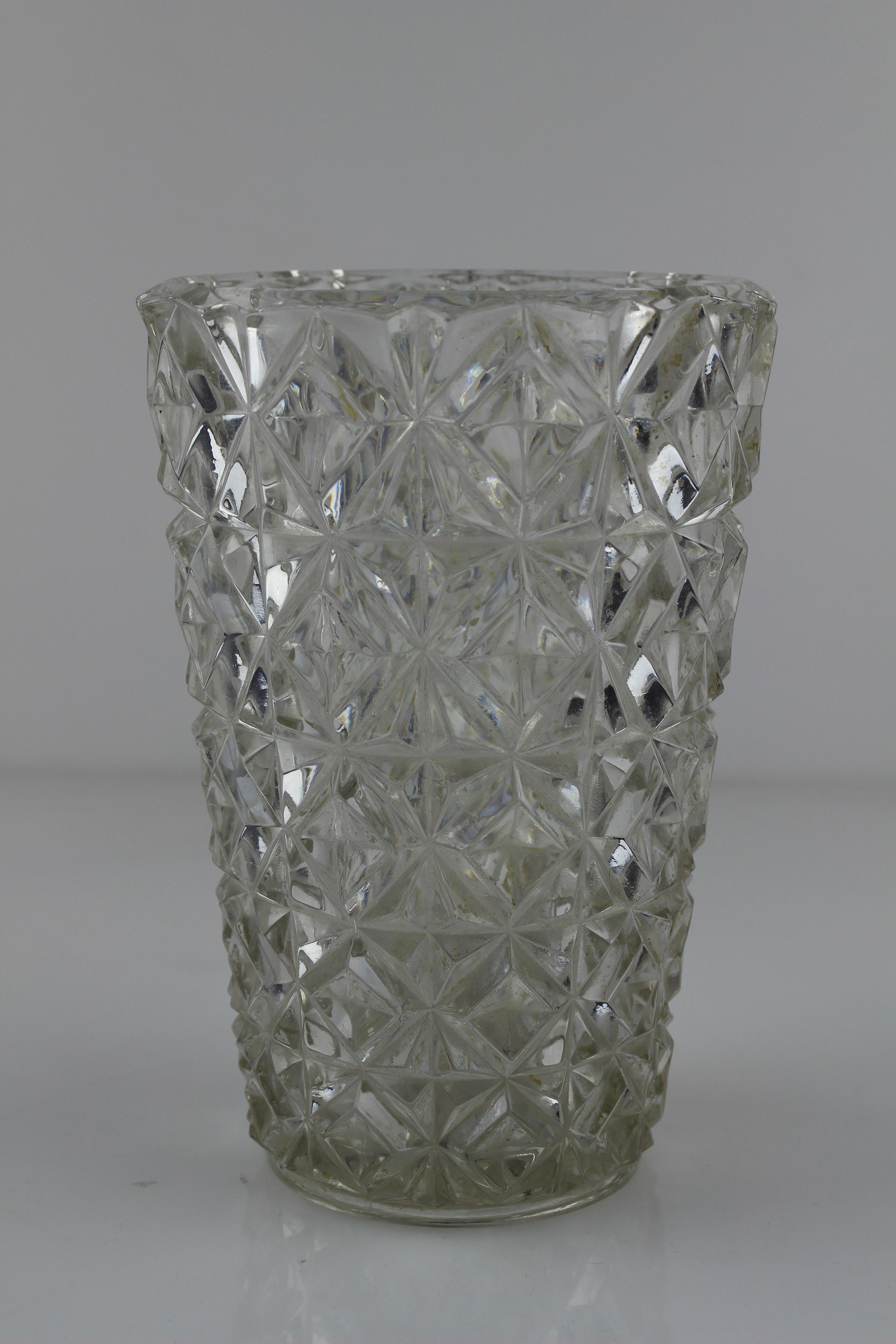 Verzierte Vase (Museum Baruther Glashütte CC BY-NC-SA)
