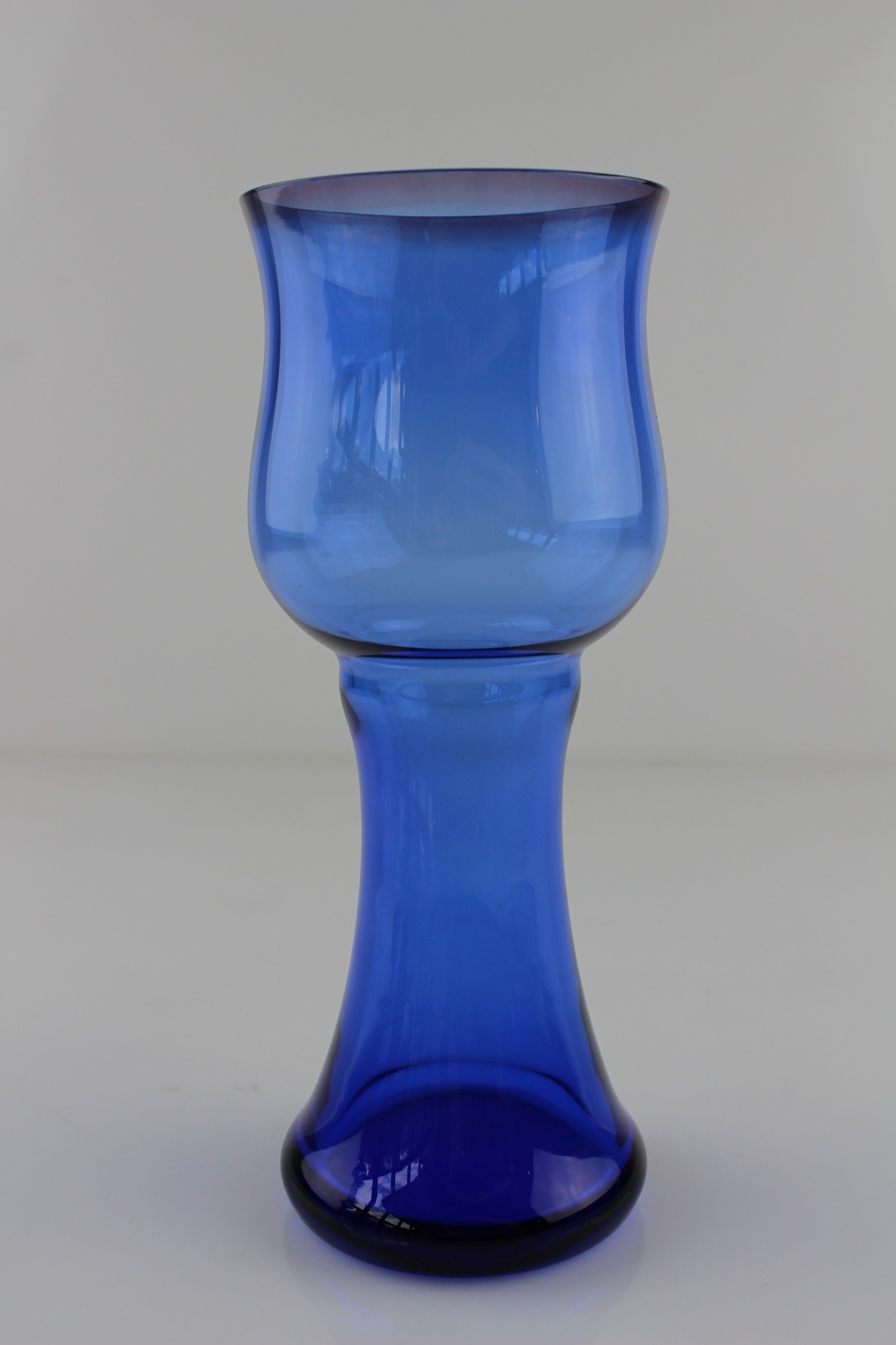 Blaue Vase (Museum Baruther Glashütte CC BY-NC-SA)