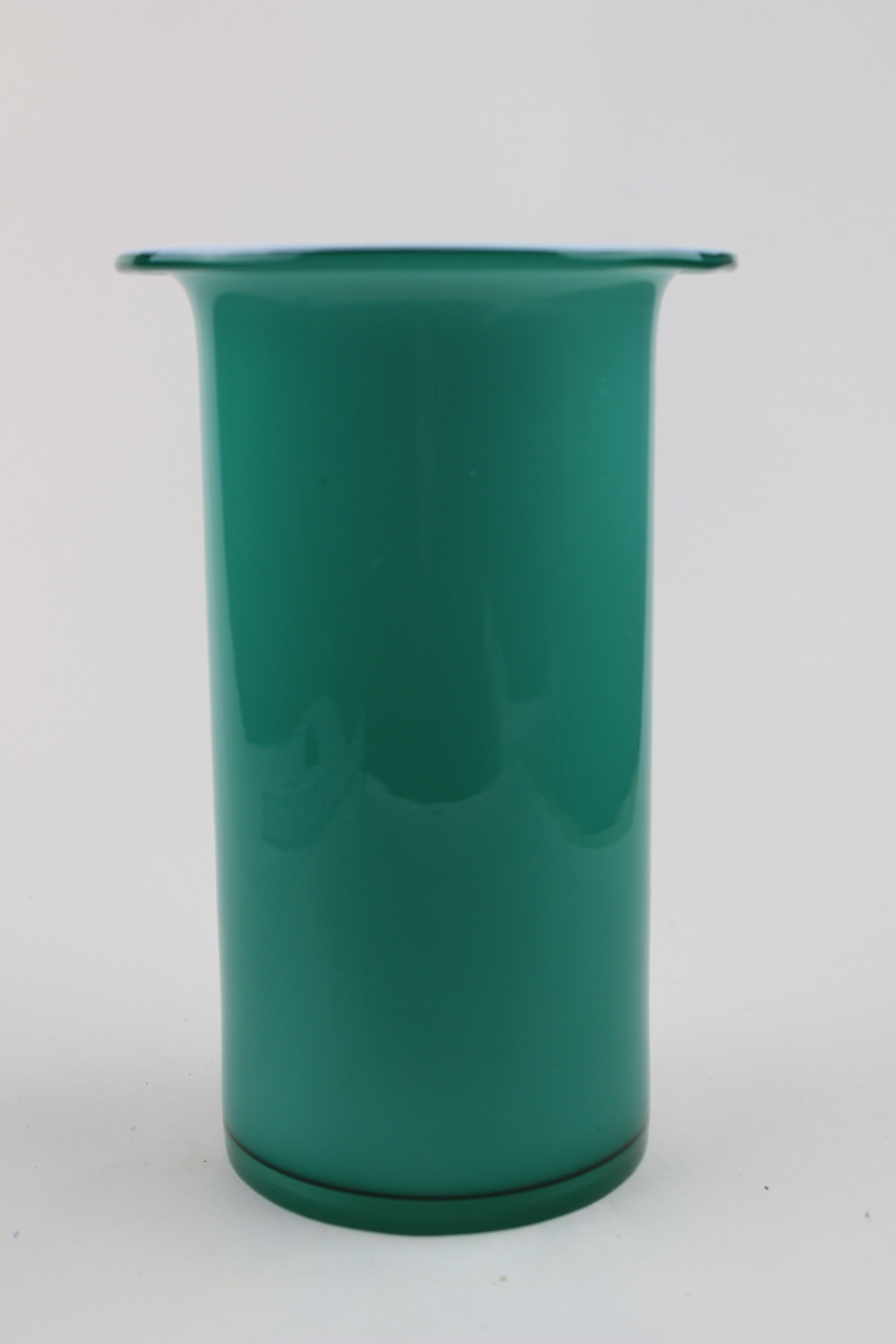 Grünlicher Vase/Topf (Museum Baruther Glashütte CC BY-NC-SA)