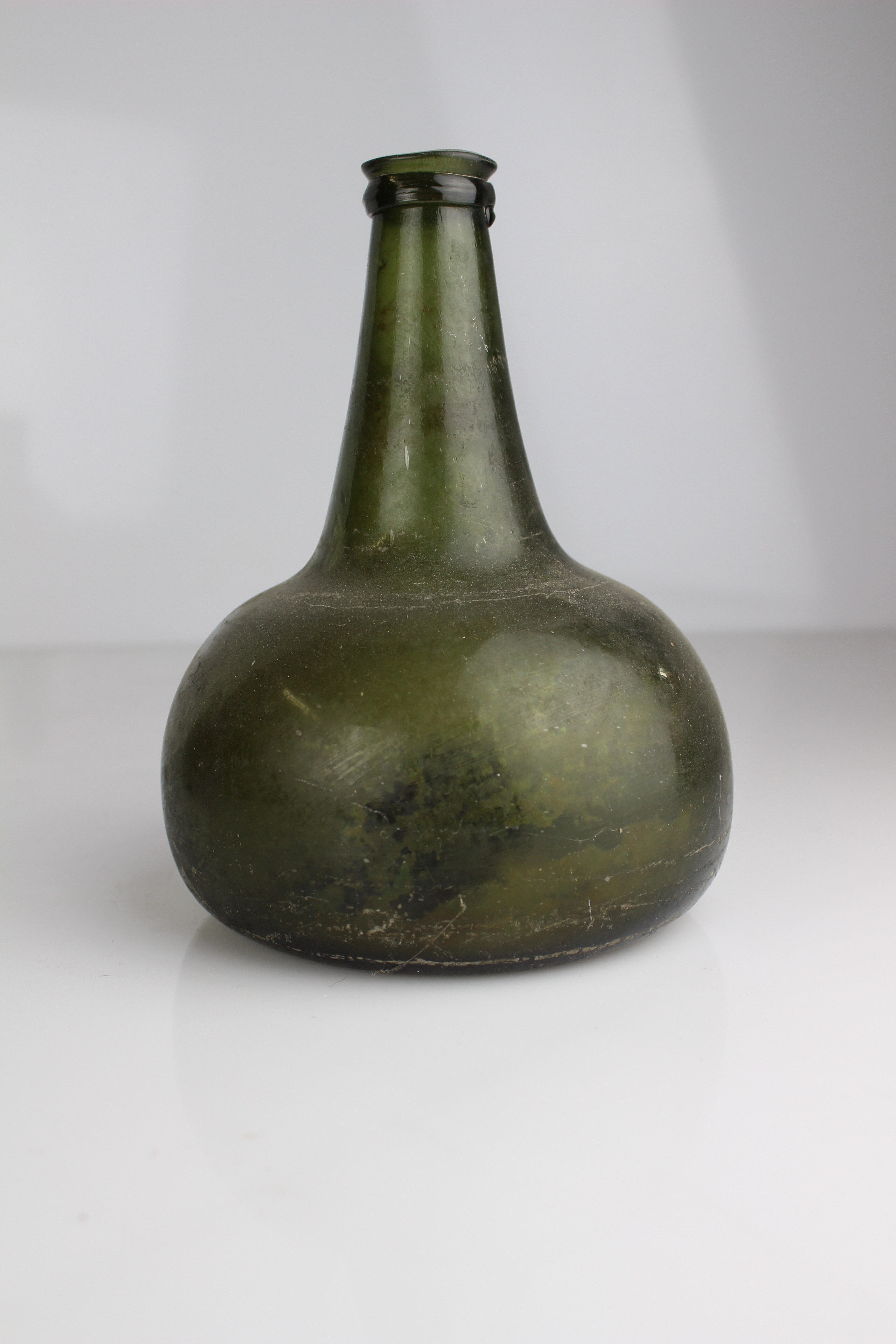 Flasche ("Shaft & Globe") (Museum Baruther Glashütte CC BY-NC-SA)