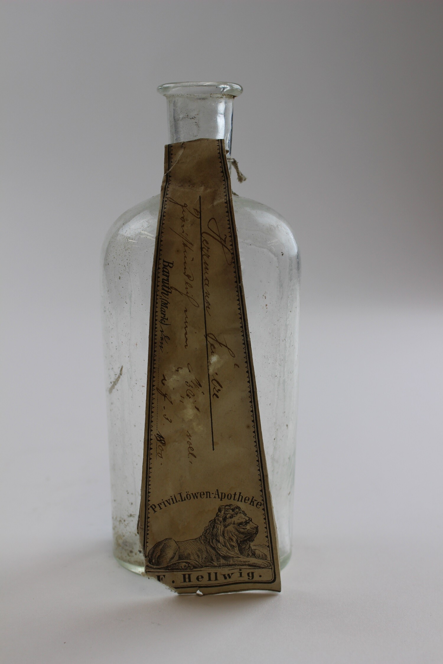 Apothekenflasche Baruth (Museum Baruther Glashütte CC BY-NC-SA)