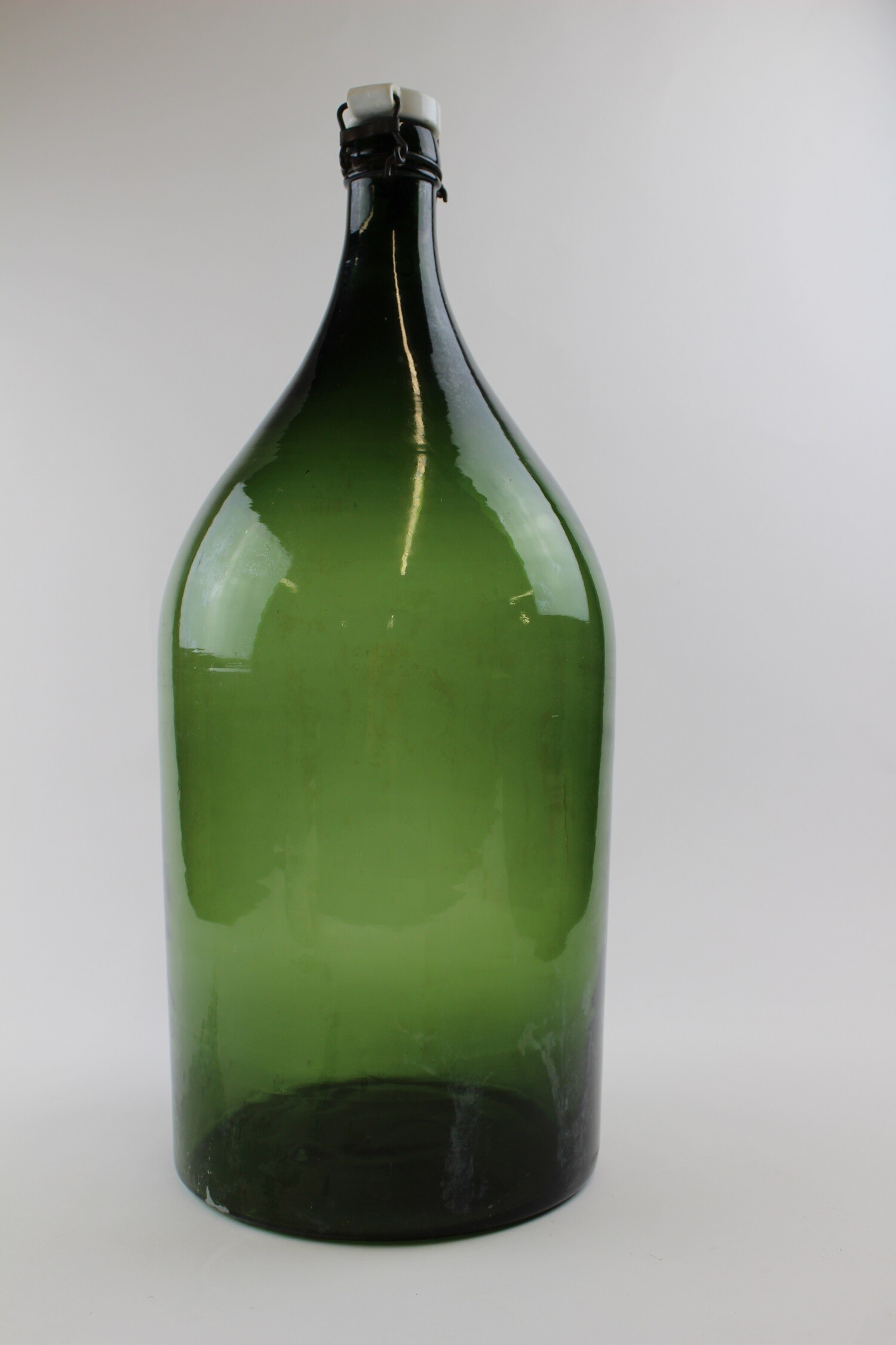 Bierflasche mit Patentverschluss (Museum Baruther Glashütte CC BY-NC-SA)