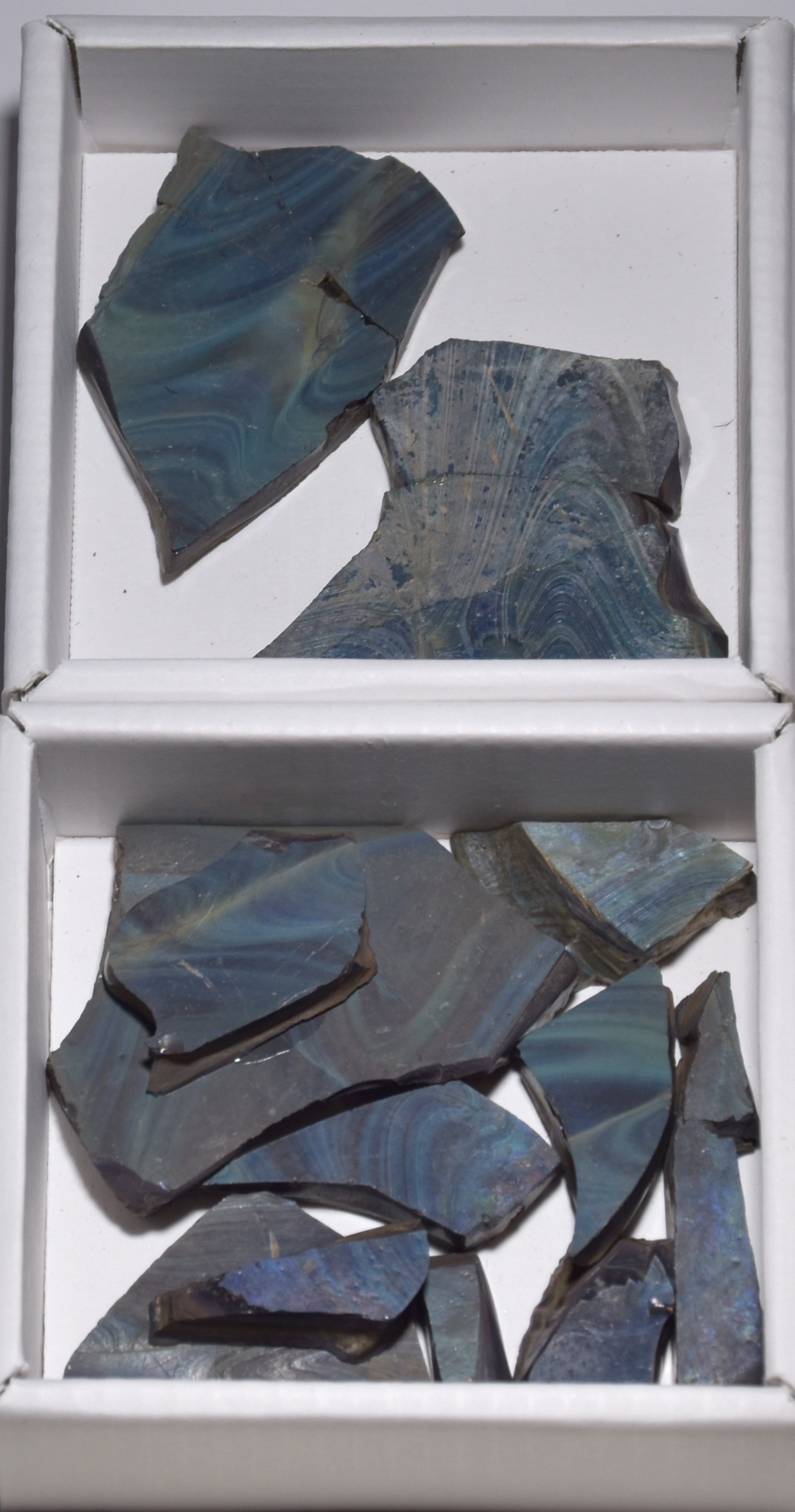 Fragmente von Achatglas (Stiftung Preußische Schlösser und Gärten Berlin-Brandenburg CC BY-NC-SA)