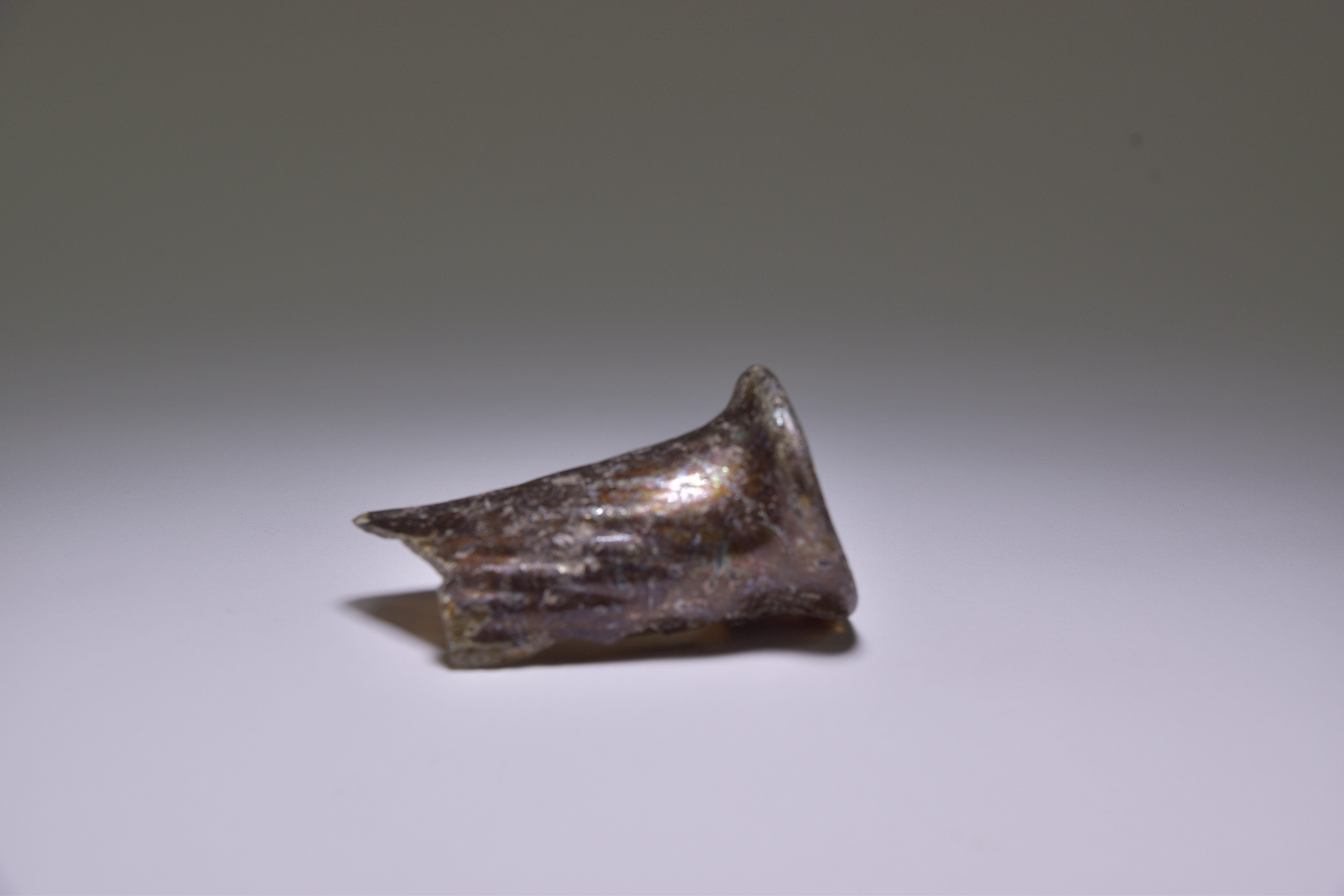 Fragment eines optisch geblasenen Flaschenhalses (Museum Angermünde CC BY-NC-SA)