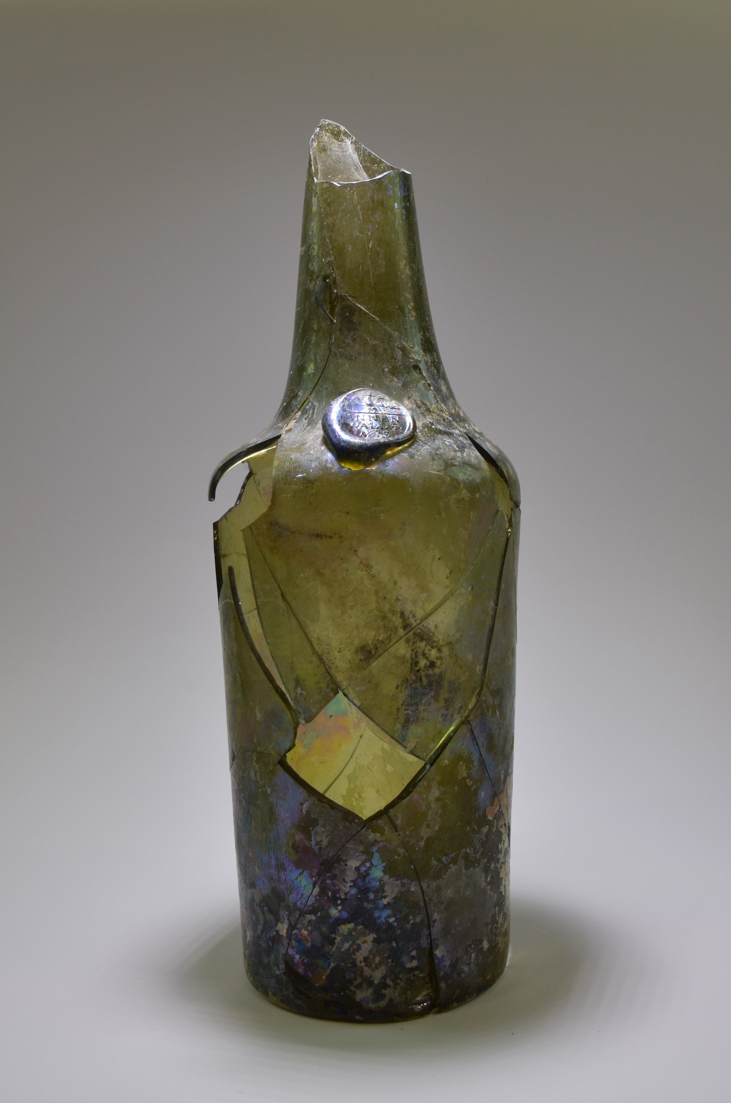 Zylindrische Flasche aus Annenwalde (Museum Angermünde CC BY-NC-SA)