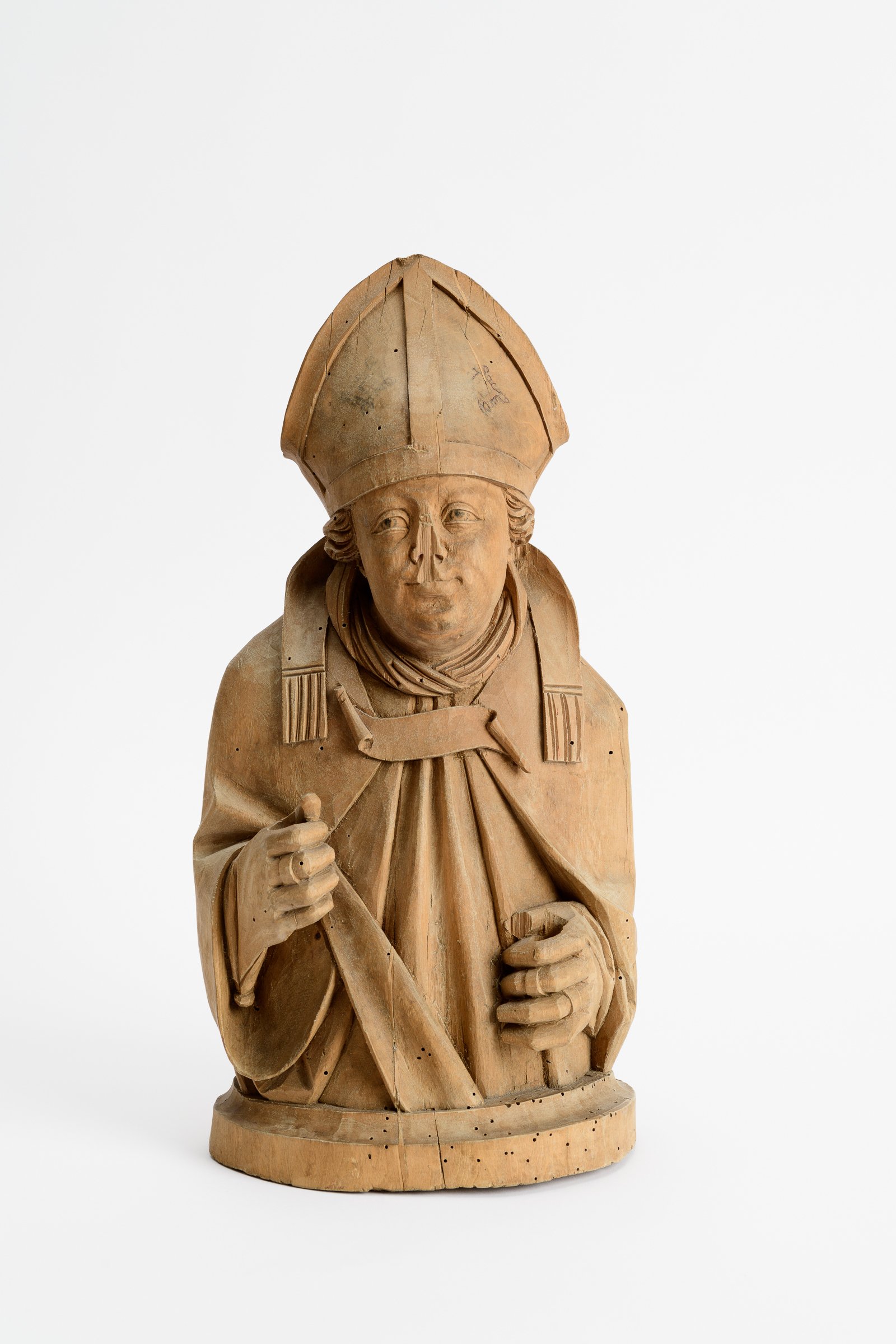 Holzskulptur eines Bischofs (Museum Angermünde CC BY-NC-SA)