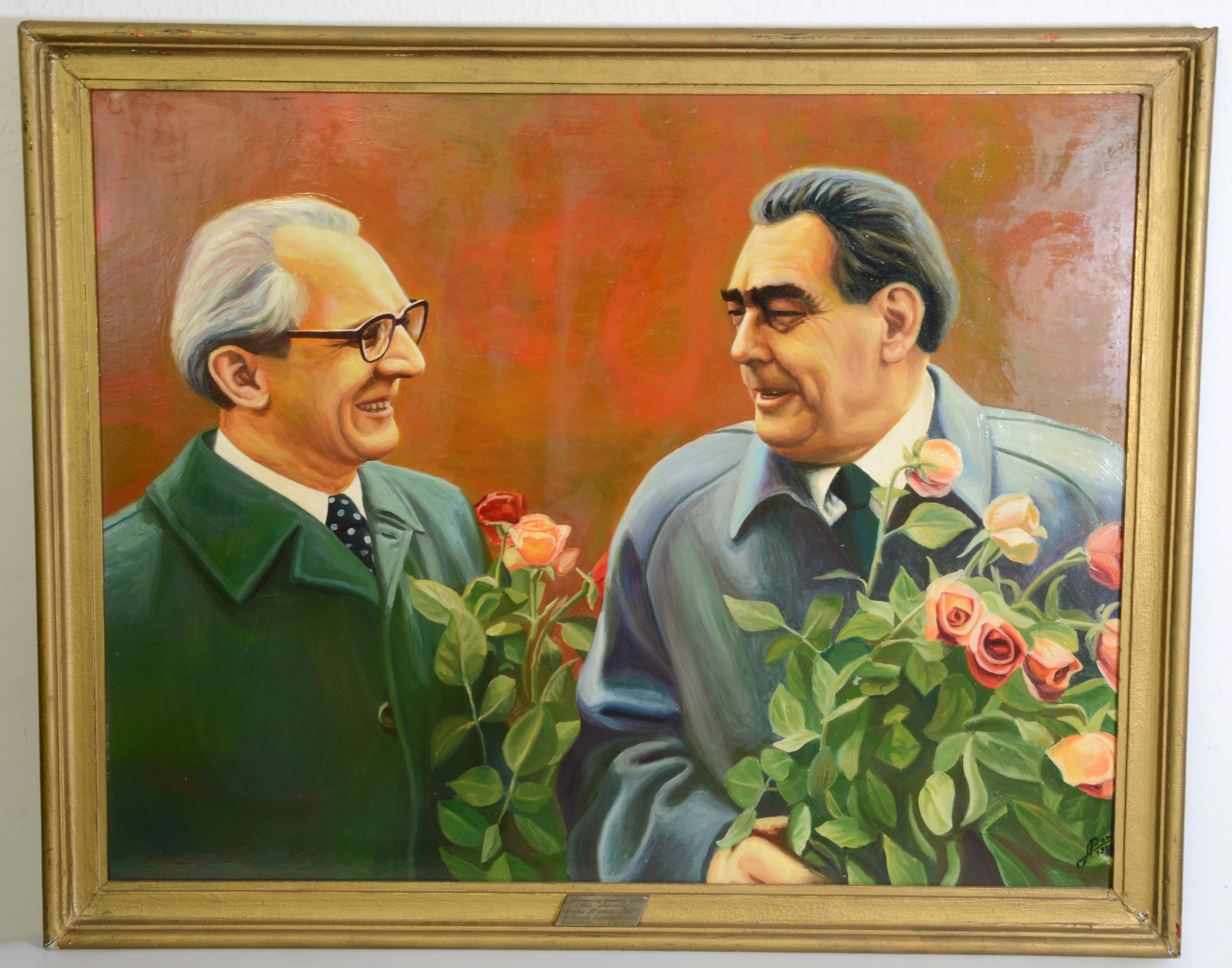 Gemälde: Erich Honecker und Leonid Breschnew (DDR Geschichtsmuseum im Dokumentationszentrum Perleberg CC BY-SA)