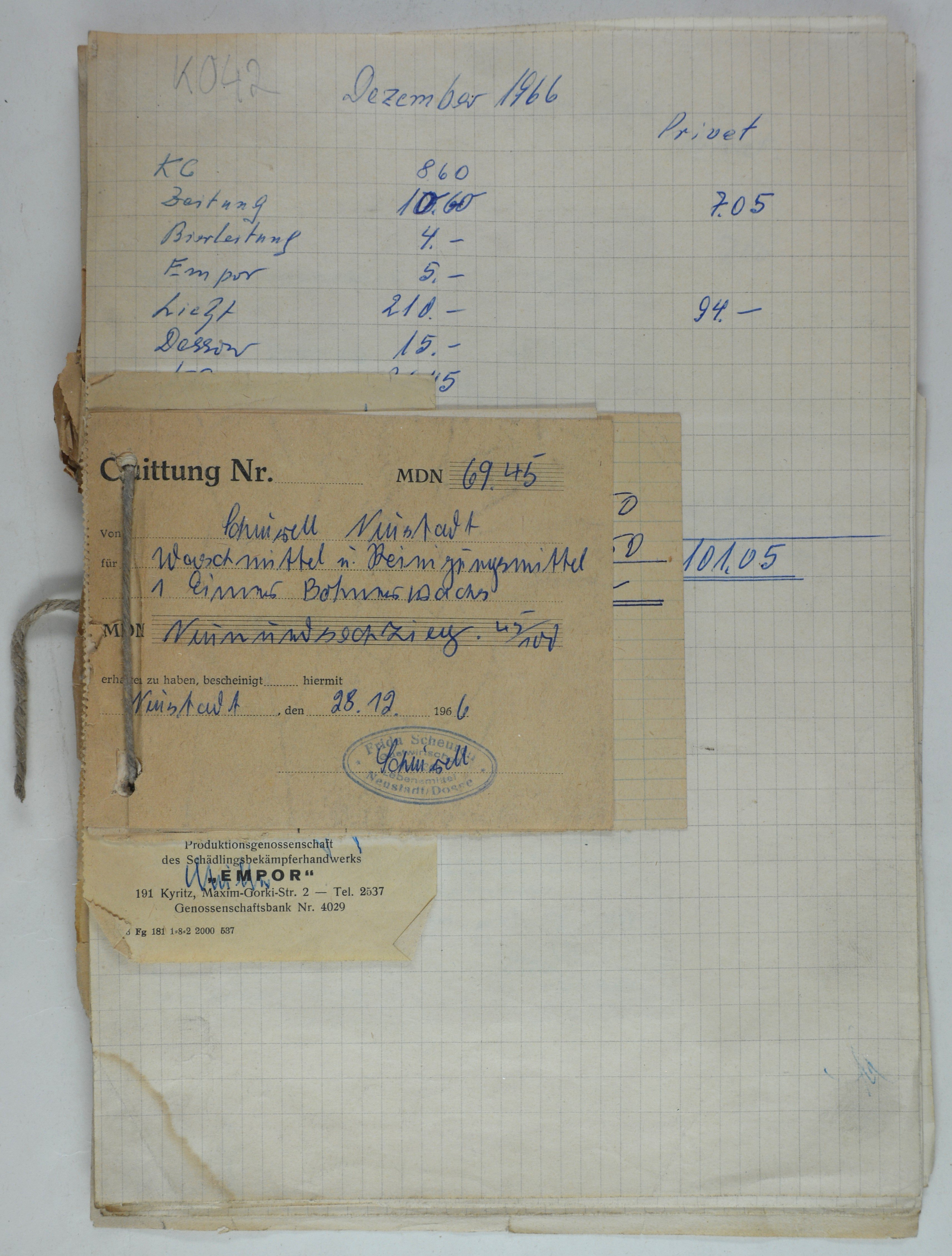 Rechnungen für die Handelsorganisation Nehring aus dem Jahr 1966 (DDR Geschichtsmuseum im Dokumentationszentrum Perleberg CC BY-SA)