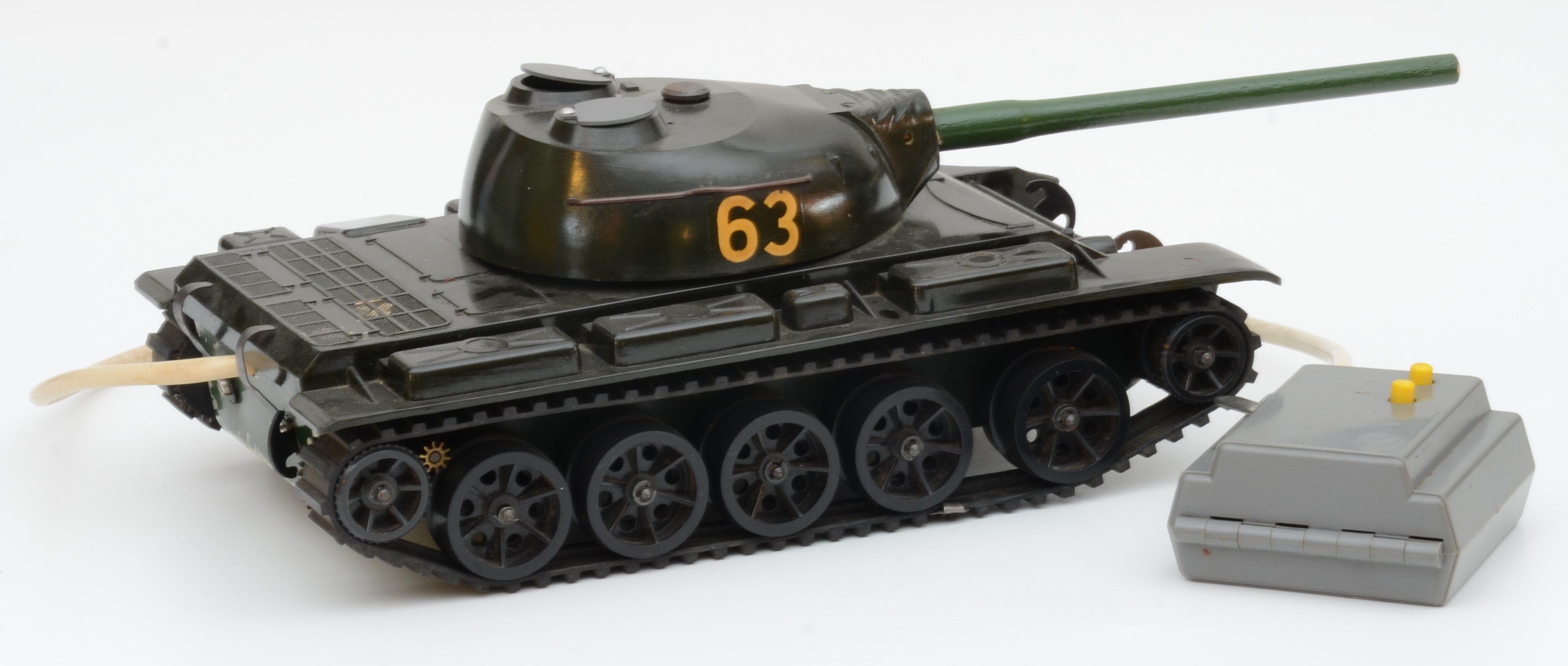 Modell eines Panzers T54 (DDR Geschichtsmuseum im Dokumentationszentrum Perleberg CC BY-SA)