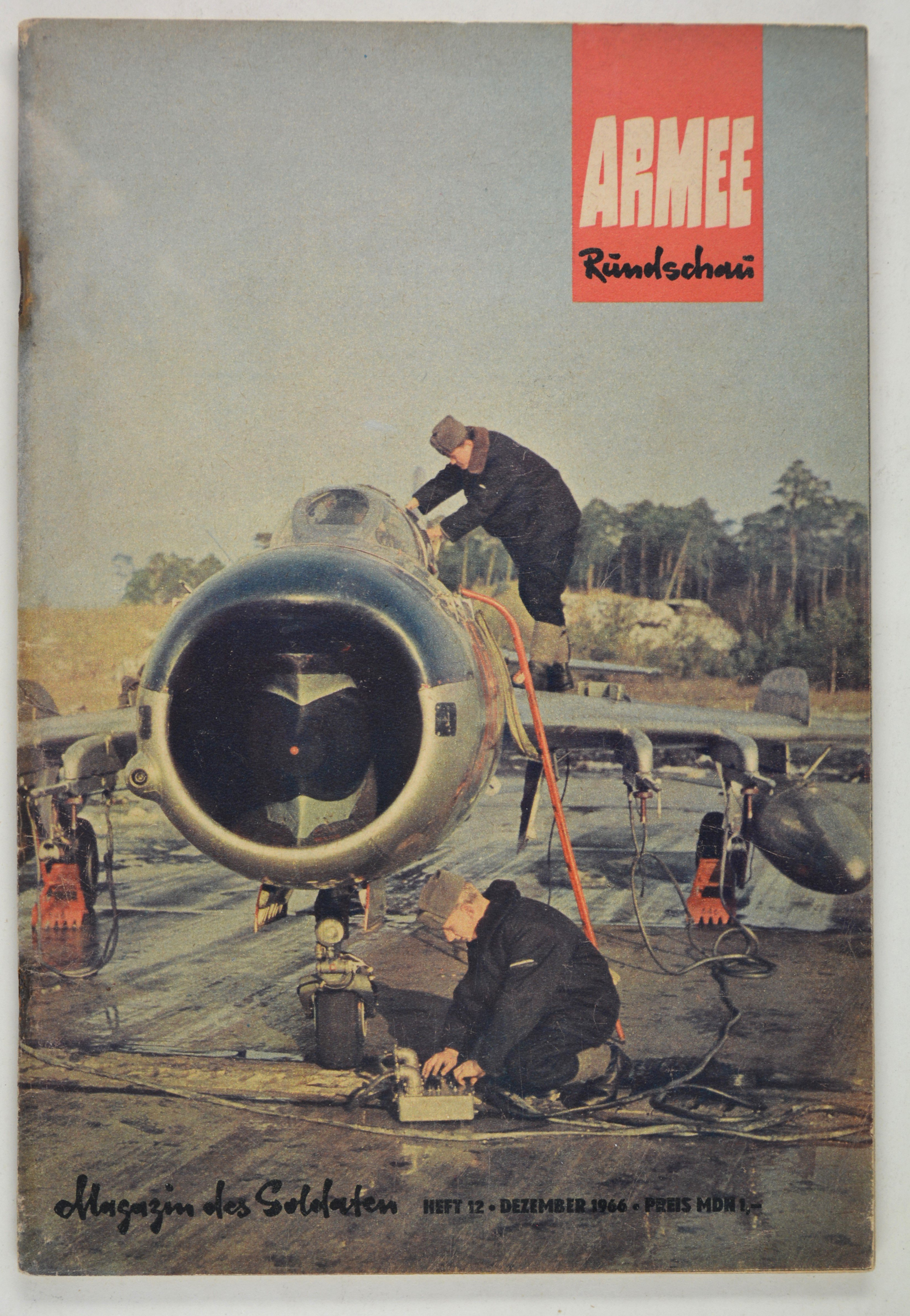 Armeerundschau - Magazin des Soldaten (1965), Heft 12 (DDR Geschichtsmuseum im Dokumentationszentrum Perleberg CC BY-SA)