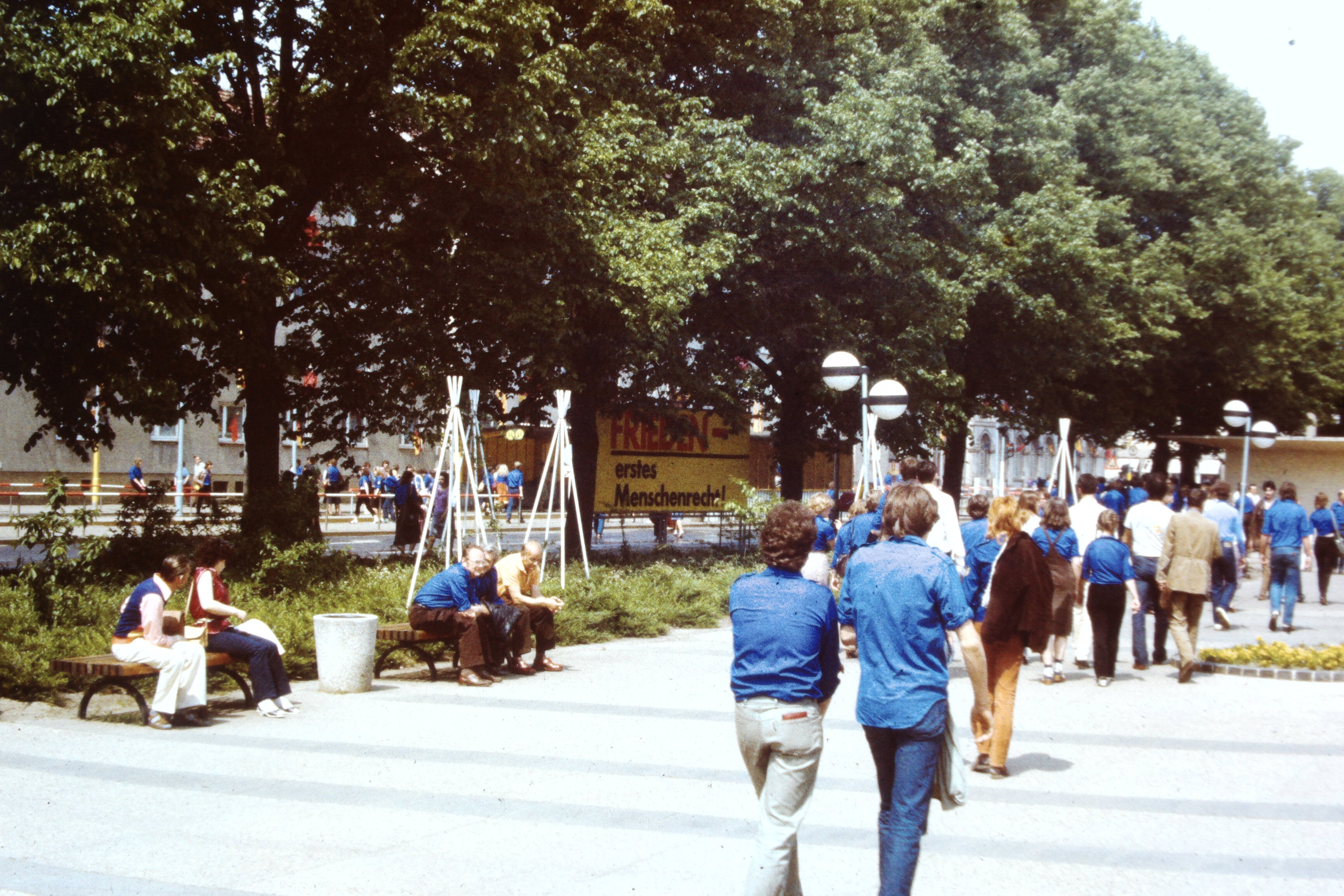 Pfingsttreffen in Potsdam 1983: "Frieden - erstes Menschenrecht!" (DDR Geschichtsmuseum im Dokumentationszentrum Perleberg CC BY-SA)