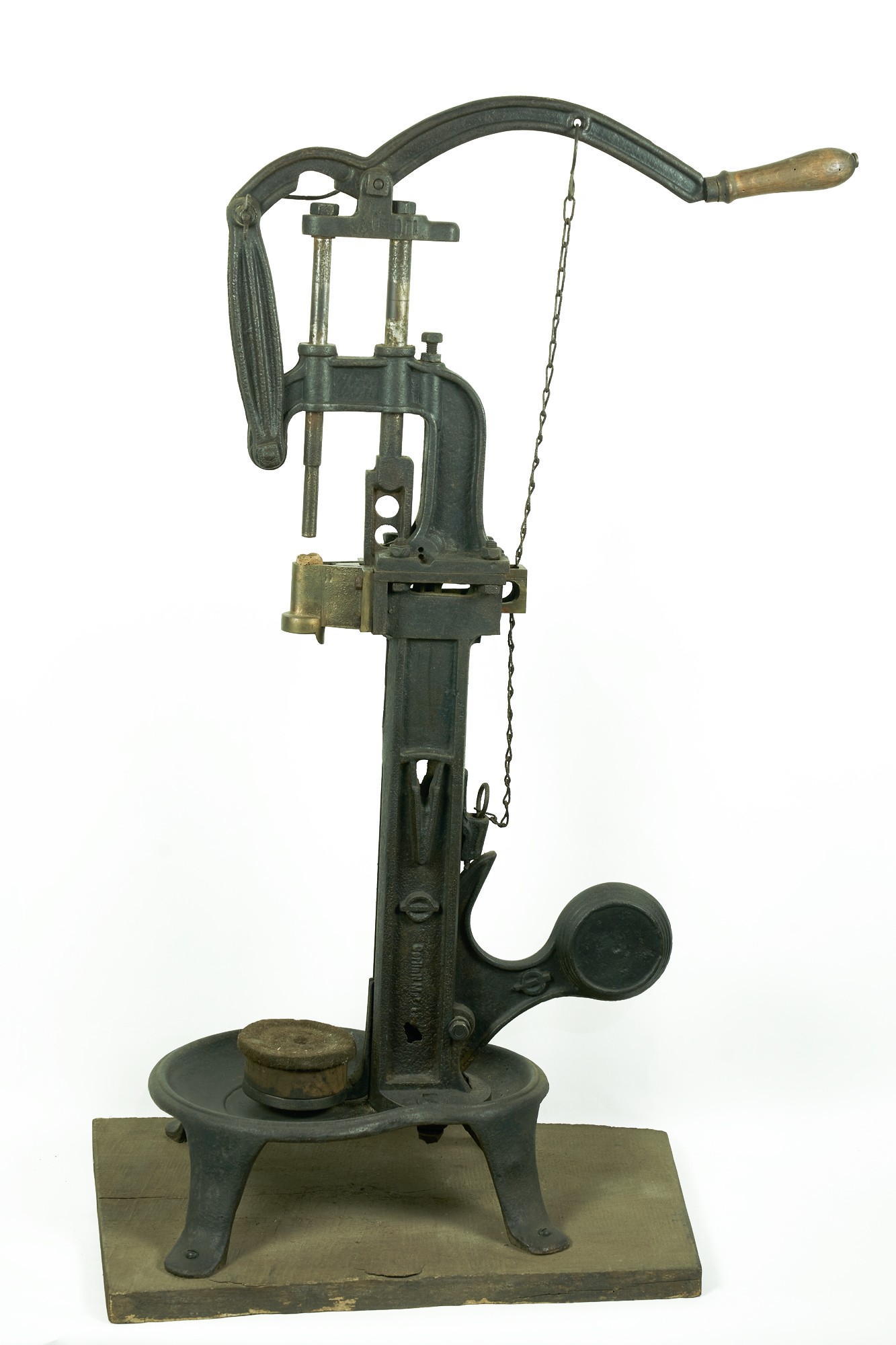 Korkmaschine (Heimatmuseum Stadt Teltow CC BY-NC-SA)