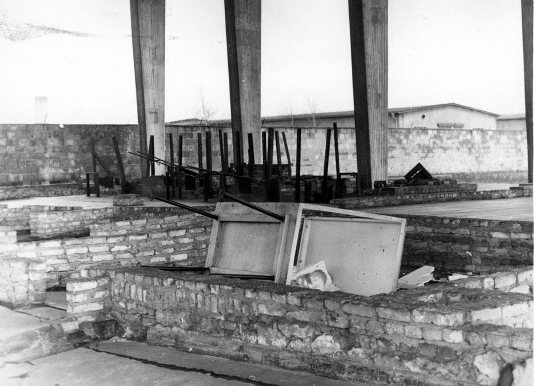 &quot;Station Z&quot; mit den Resten der Krematoriumsöfen (1961) (Gedenkstätte und Museum Sachsenhausen CC BY-NC-SA)