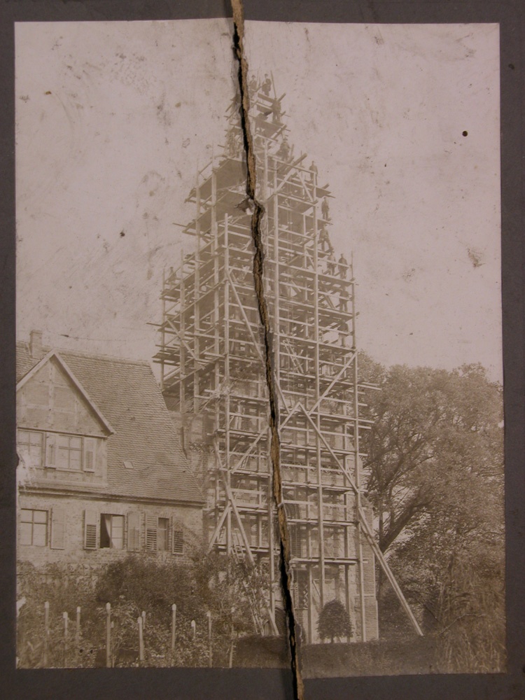Niederlegung des alten Turms der Stiftskirche&quot; 1914 (Museum Kloster Stift zum Heiligengrabe CC BY-NC-SA)